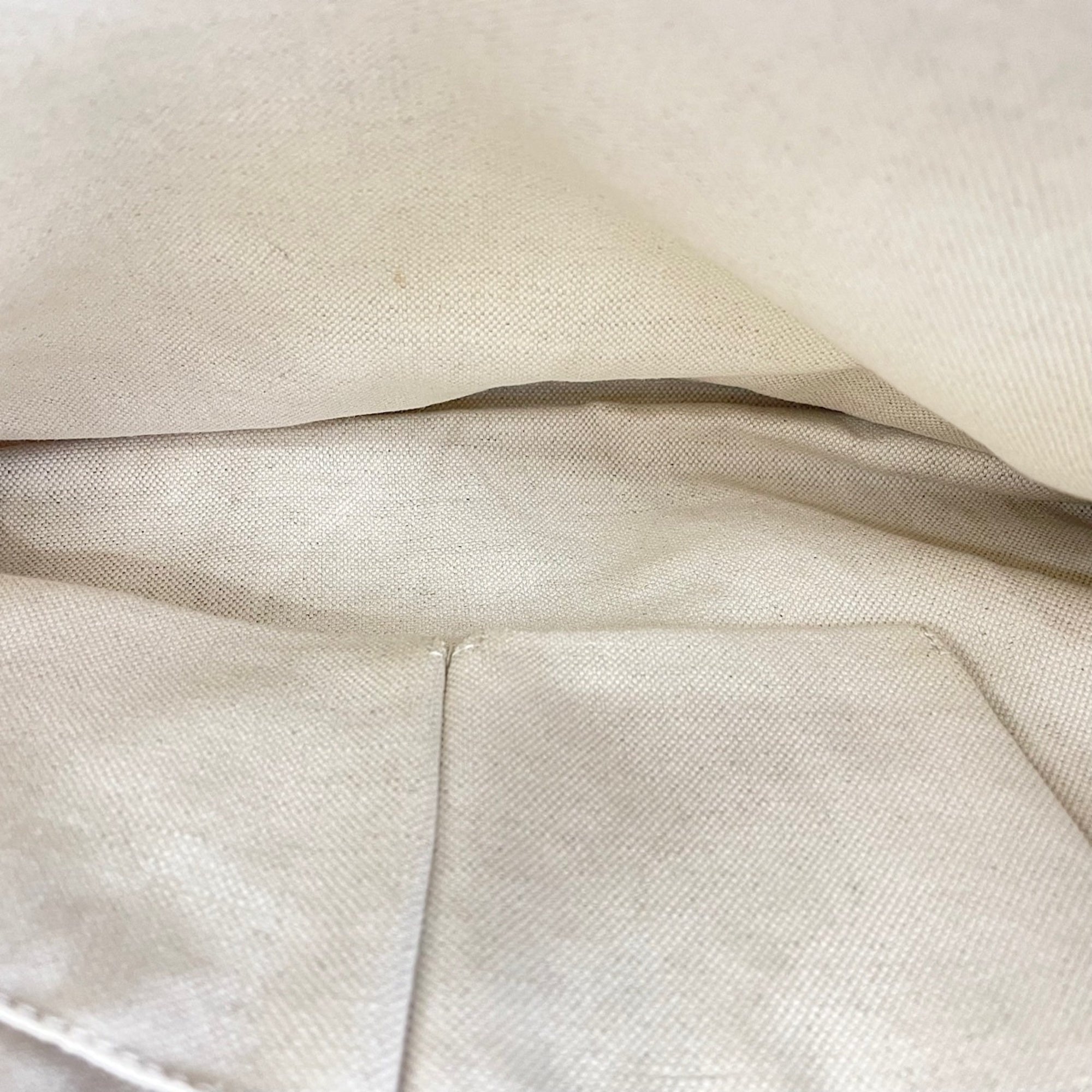 Gucci Sukey Beige Tote Bag (Pre-Owned)