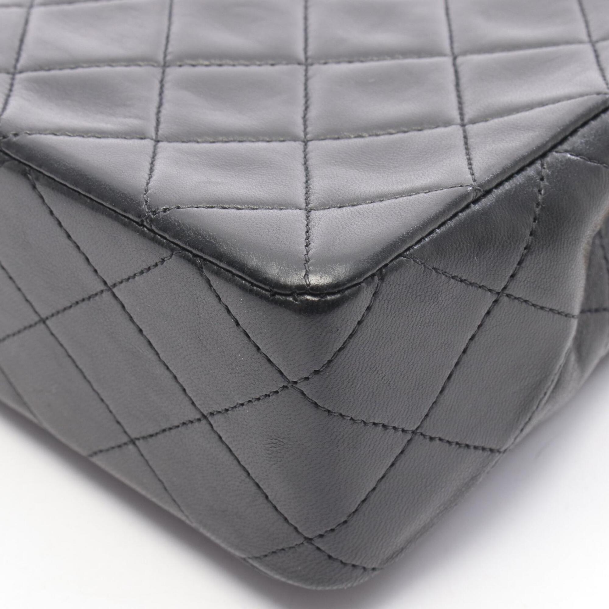 Chanel Black Leather Handbag Shoulder Bag (Pre-Owned)