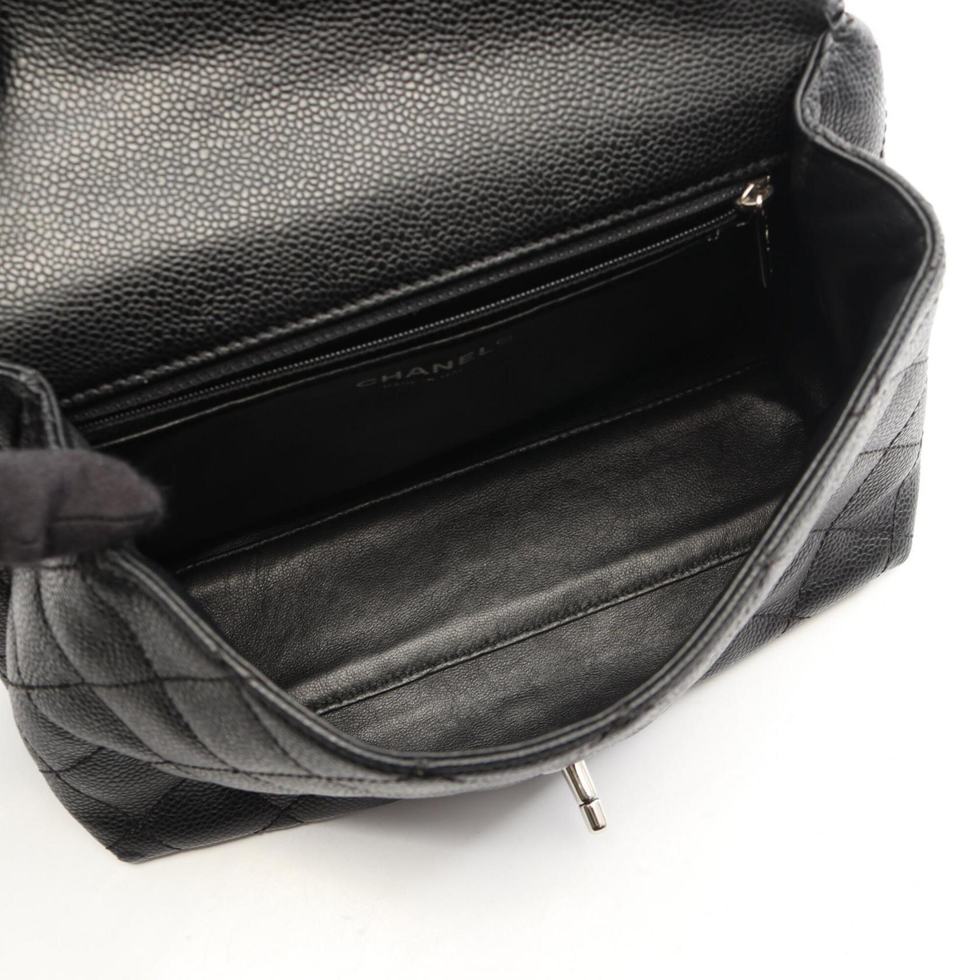 Chanel Black Grained Calfskin Handbag (Pre-Owned)