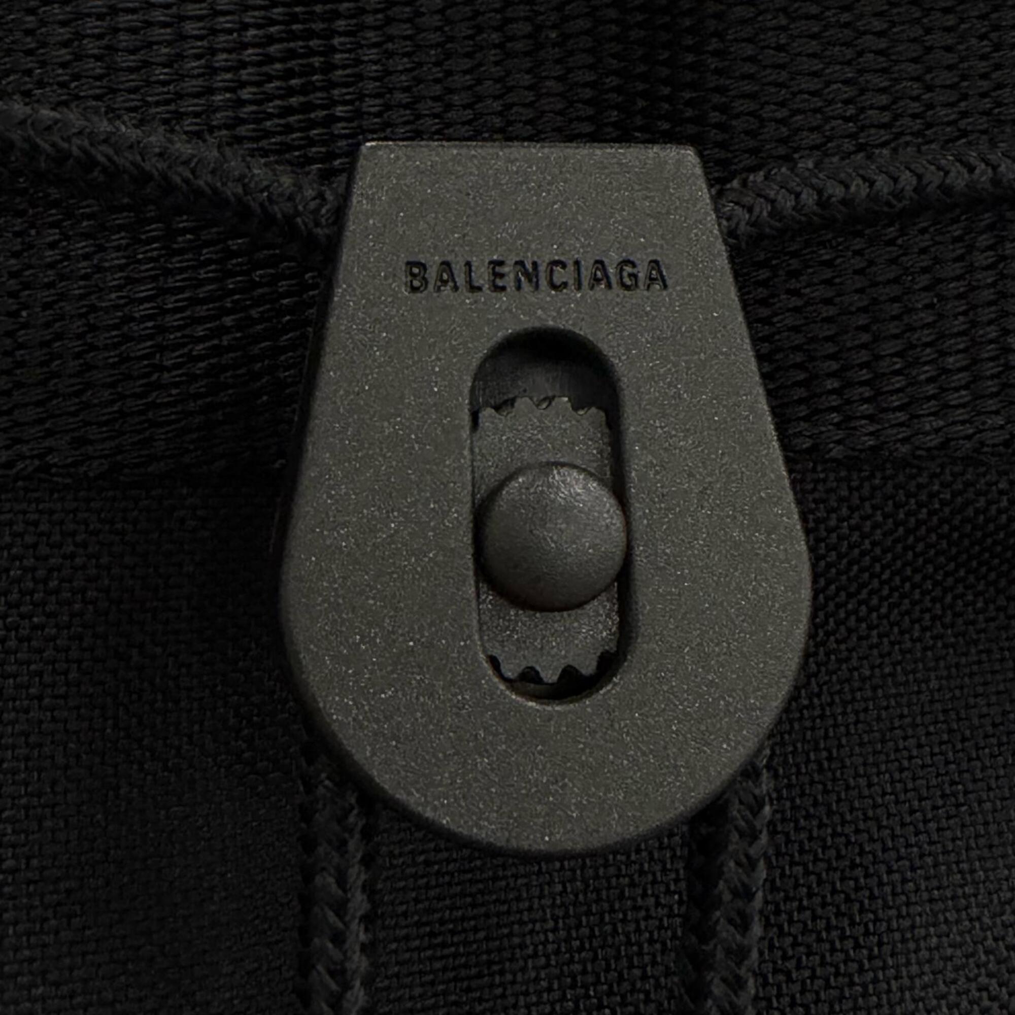 Balenciaga Black Nylon Tote Bag (Pre-Owned)