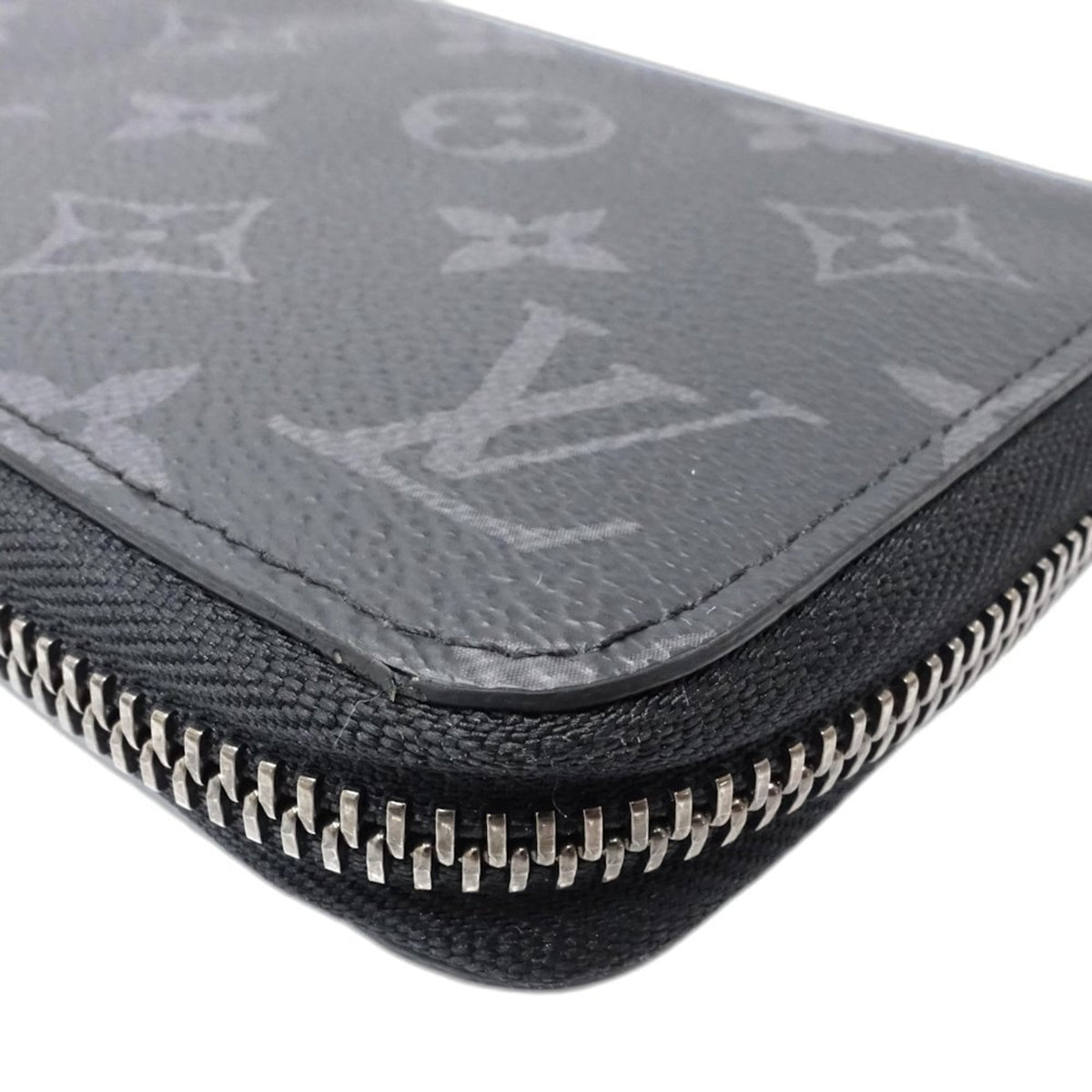 Louis Vuitton Monogram Eclipse Monogram Eclipse Noir Monogram Eclipse Long Wallet (Bi-Fold) (Pre-Owned)