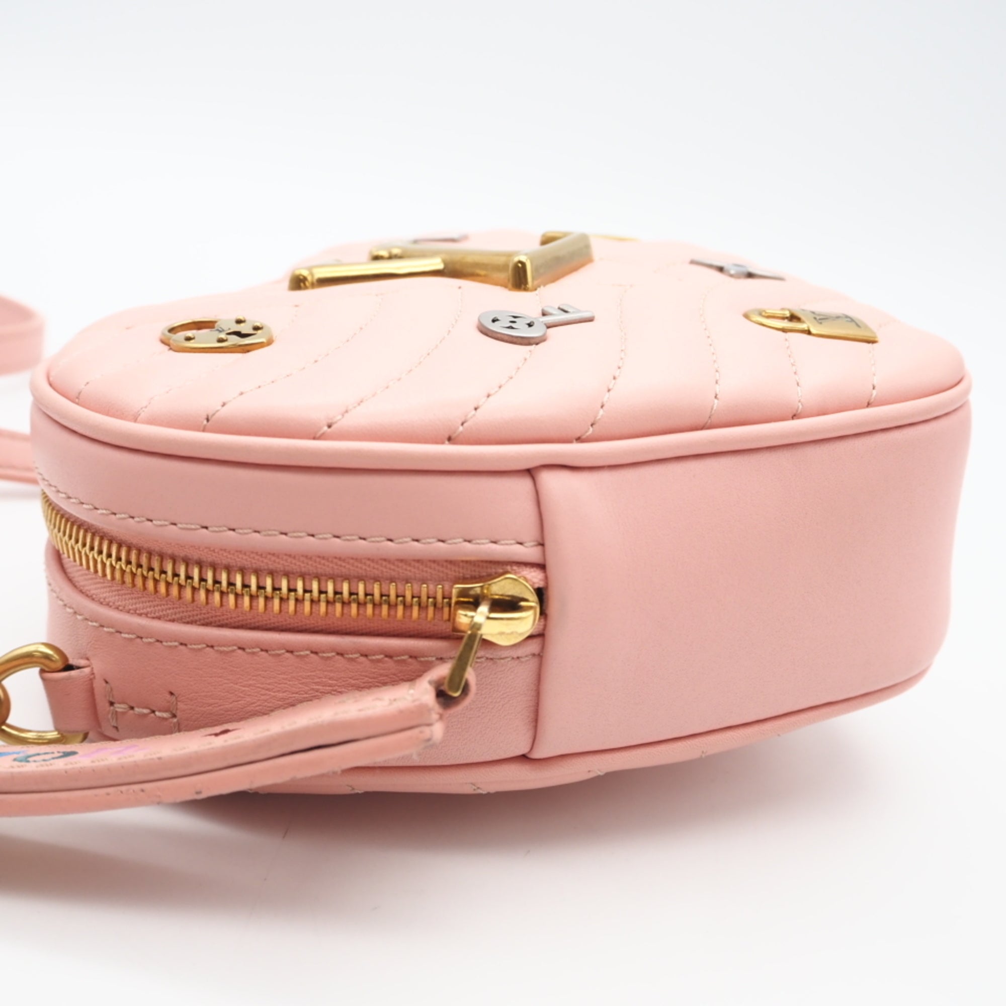 Louis Vuitton Pink Leather Shoulder Bag (Pre-Owned)