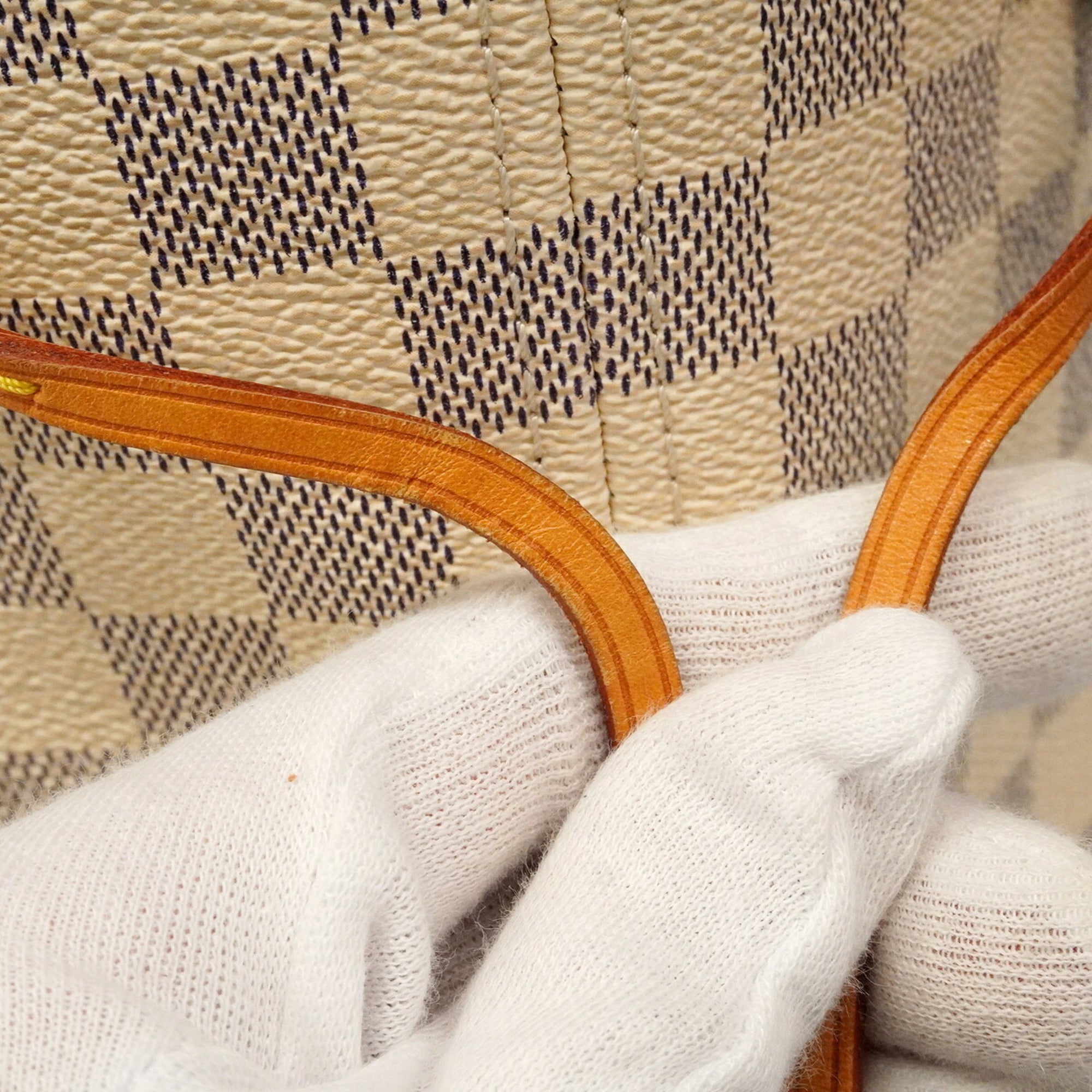 Louis Vuitton Rose Ballerine Tote Bag (Pre-Owned)