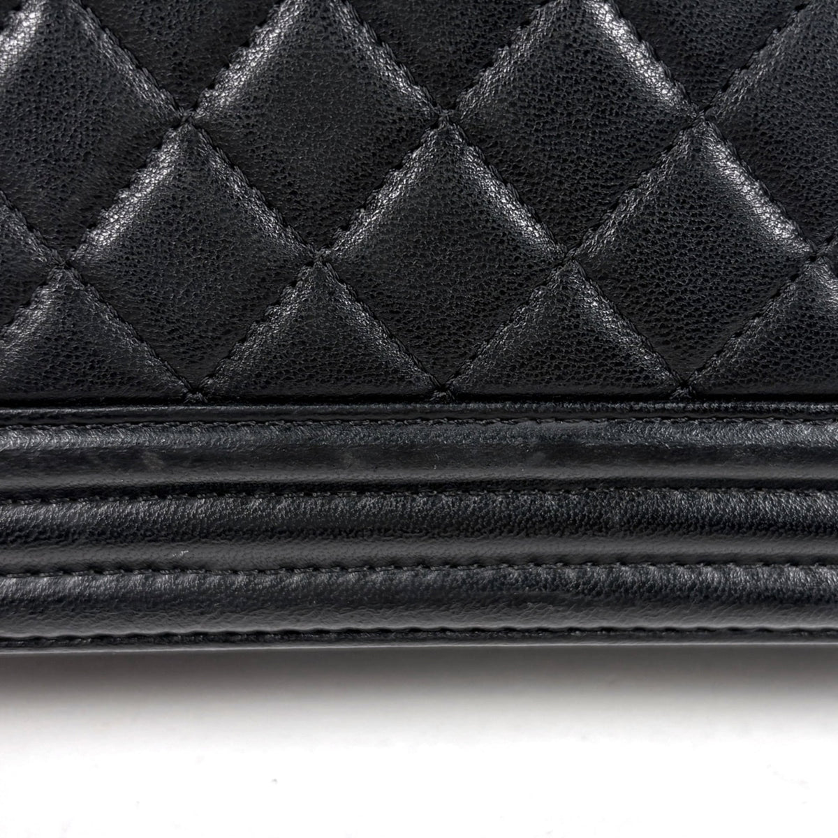 Chanel Boy Chanel Black Leather Shoulder Bag (Pre-Owned)