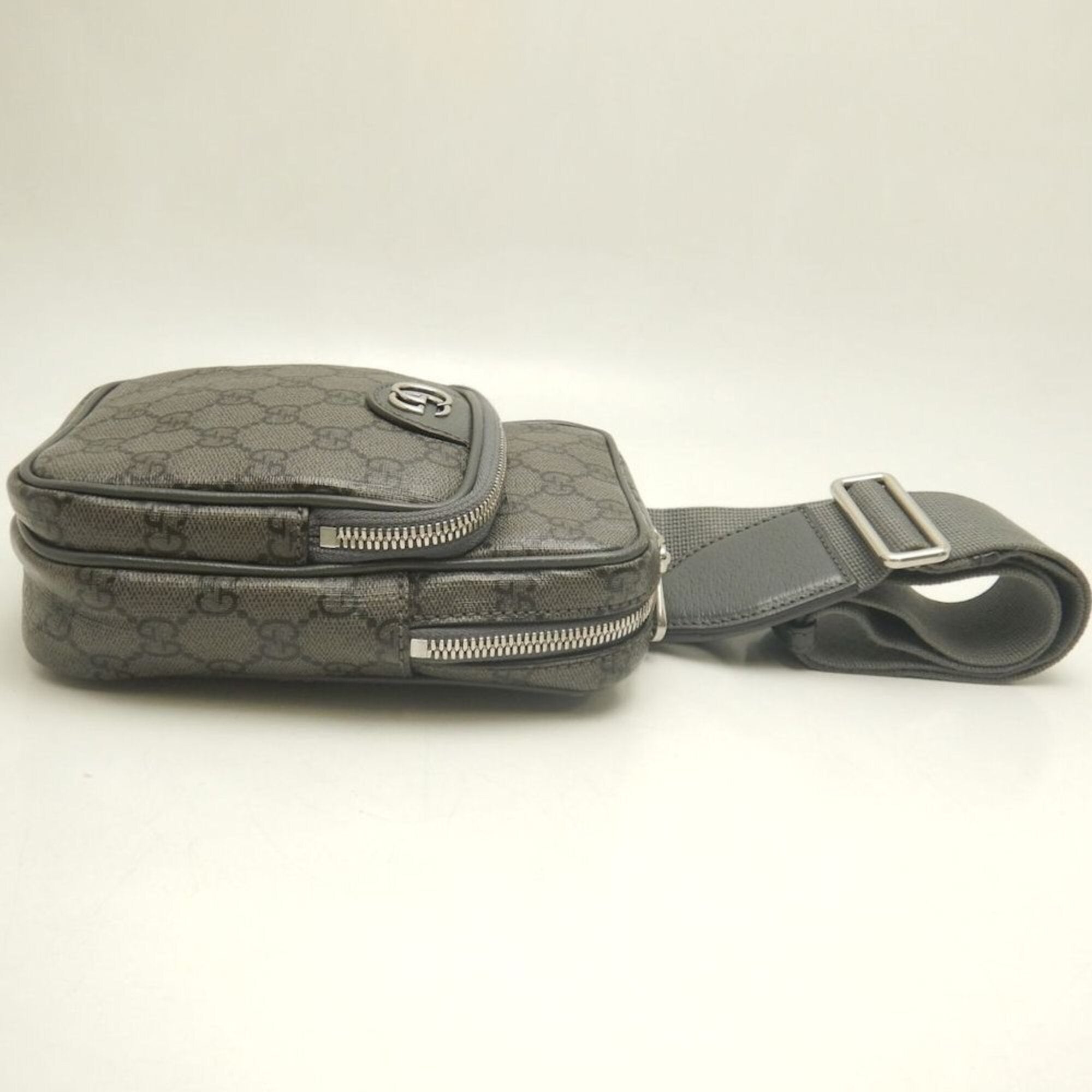 Gucci Gray Gg Supreme Canvas Sling Bag (Pre-Owned)