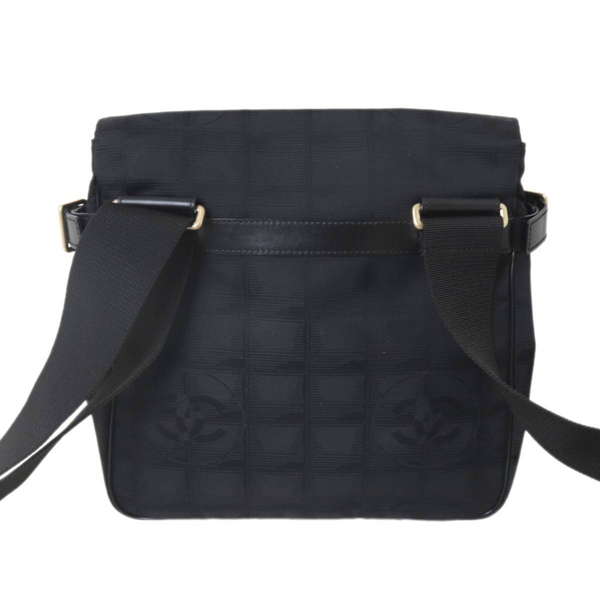 Chanel New Travel Line Black Shoulder Bag (Pre-Owned)