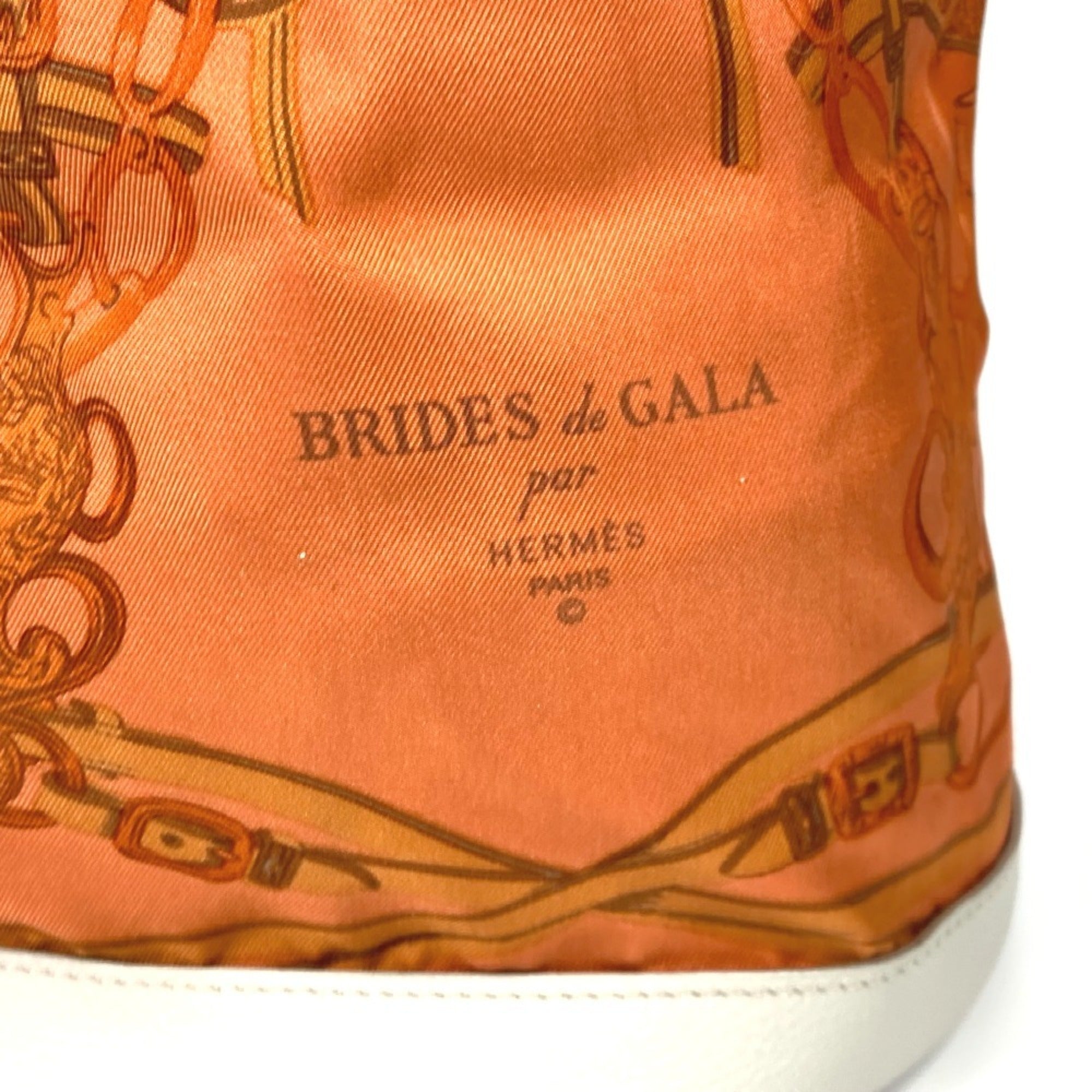 Hermes Orange White Silk Leather Shoulder Bag (Pre-Owned)