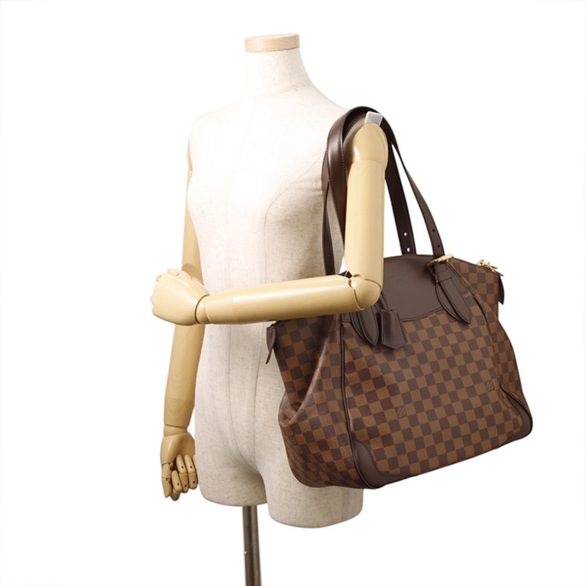 Louis Vuitton Ebene Red Color Damier Canvas Shoulder Bag (Pre-Owned)