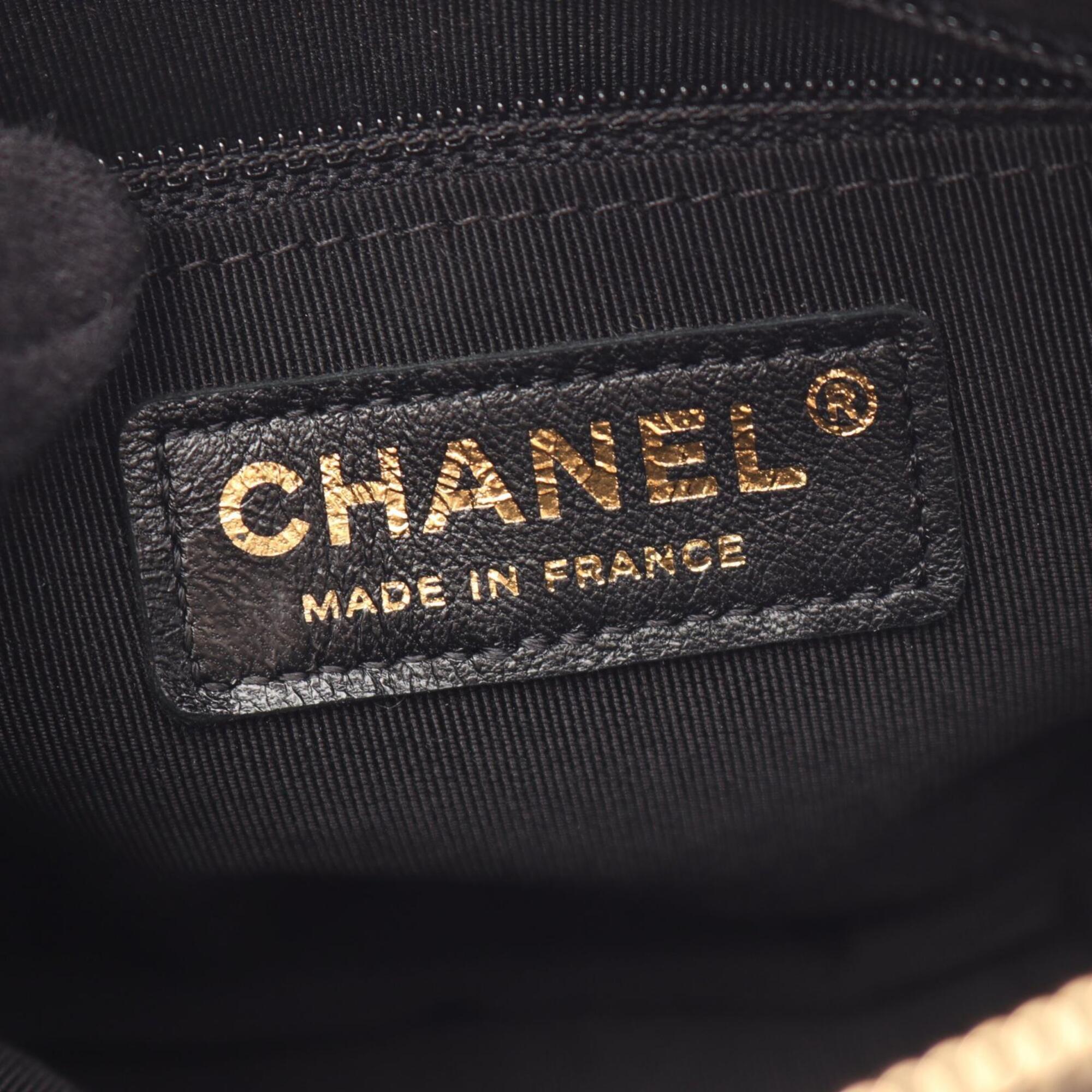 Chanel Black Leather Handbag Shoulder Bag (Pre-Owned)