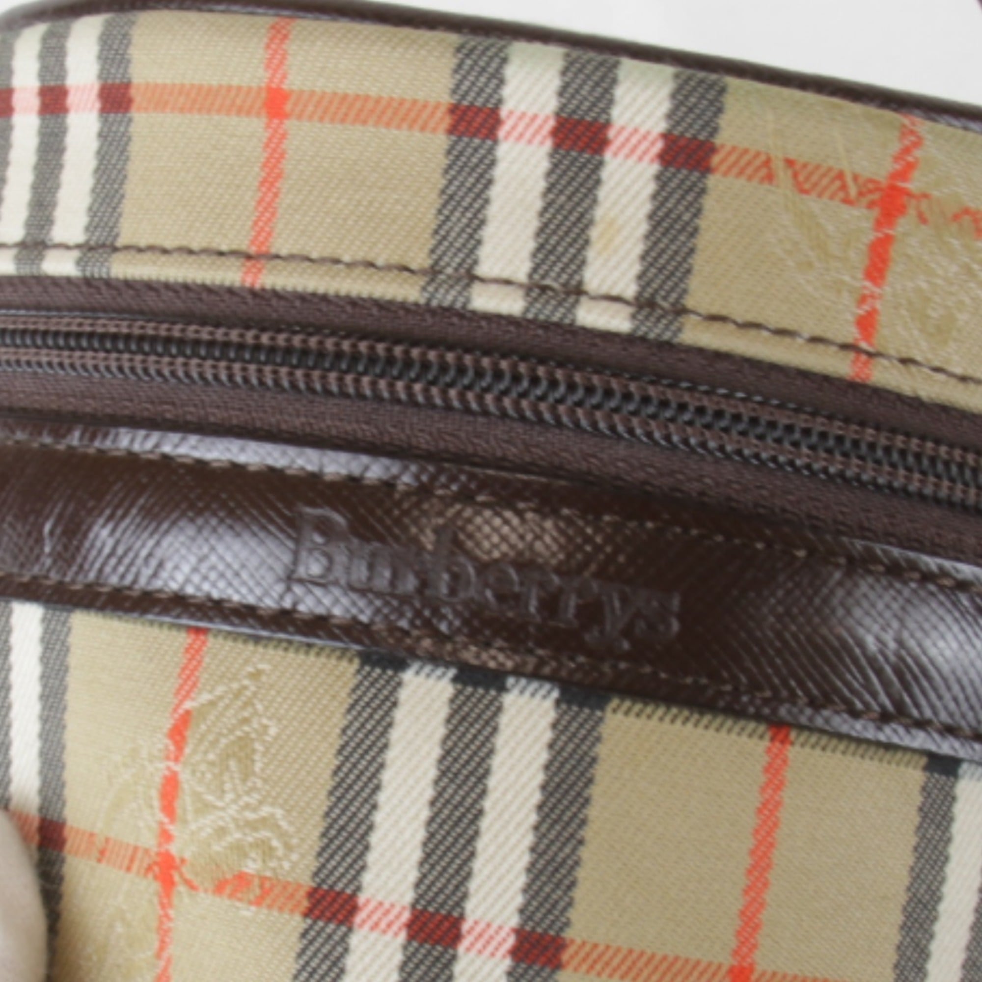 Burberry Beige Canvas Pouch (Pre-Owned)