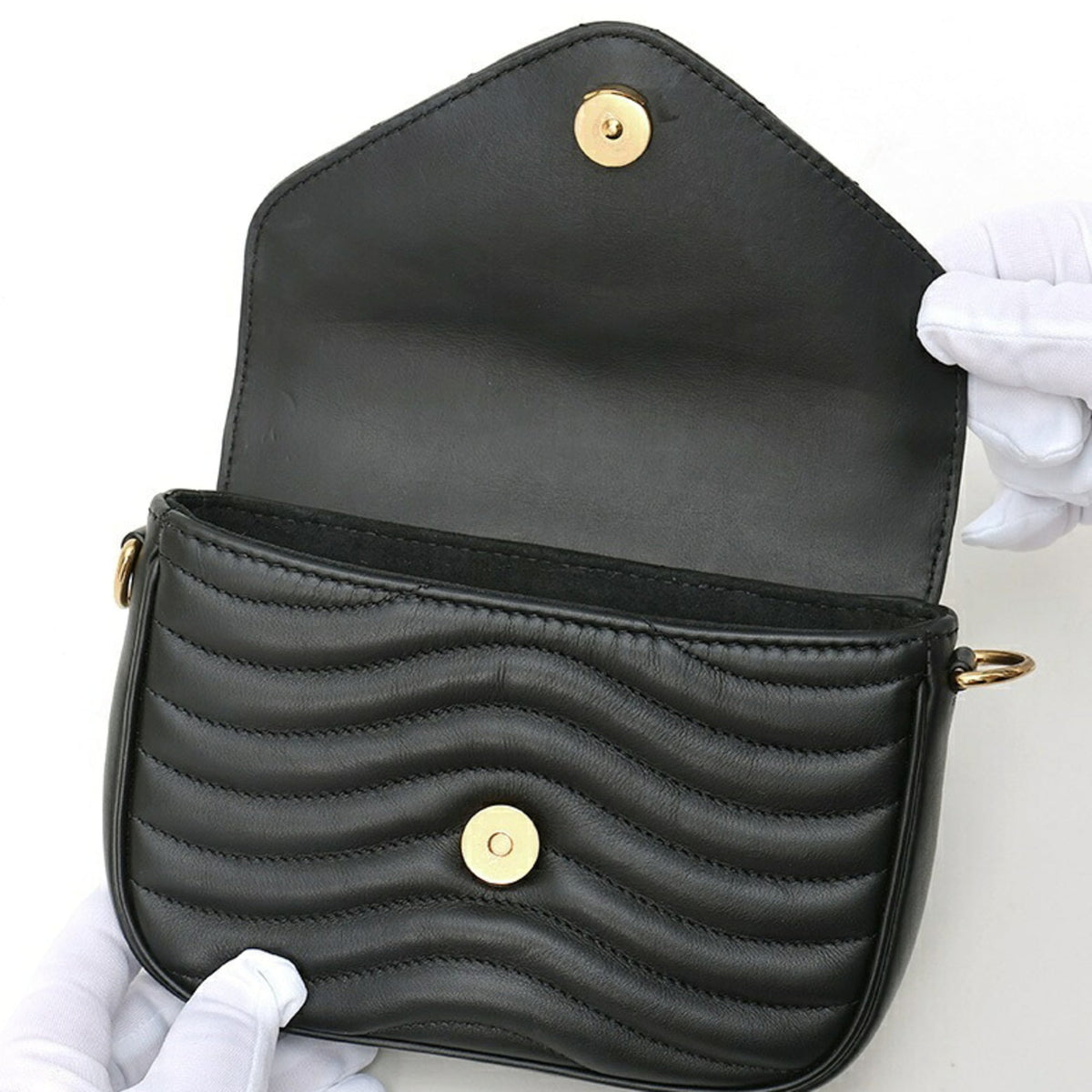 Louis Vuitton Black Leather Pochette Pouch Shoulder Bag (Pre-Owned)