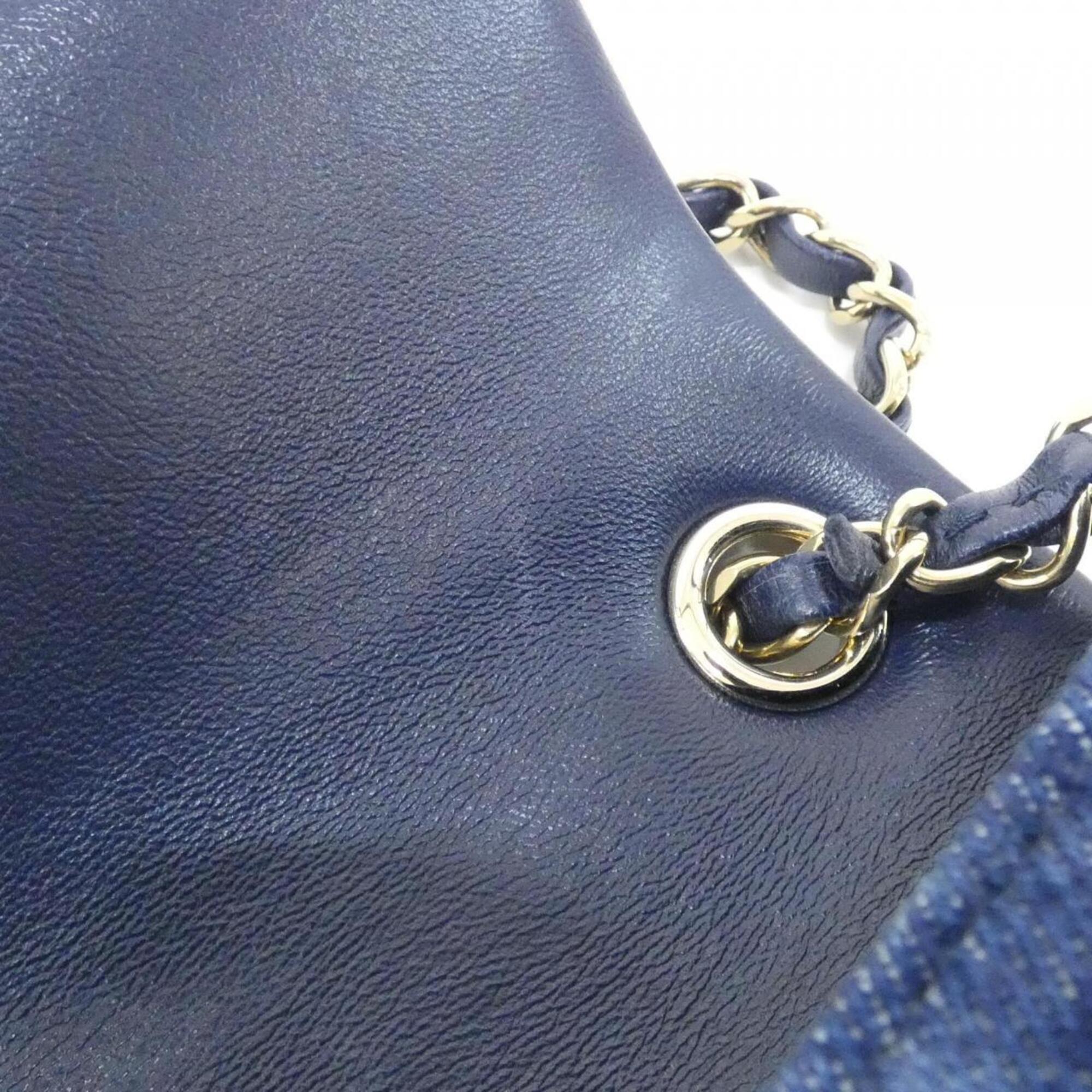 Chanel Blue Denim Shoulder Bag (Pre-Owned)