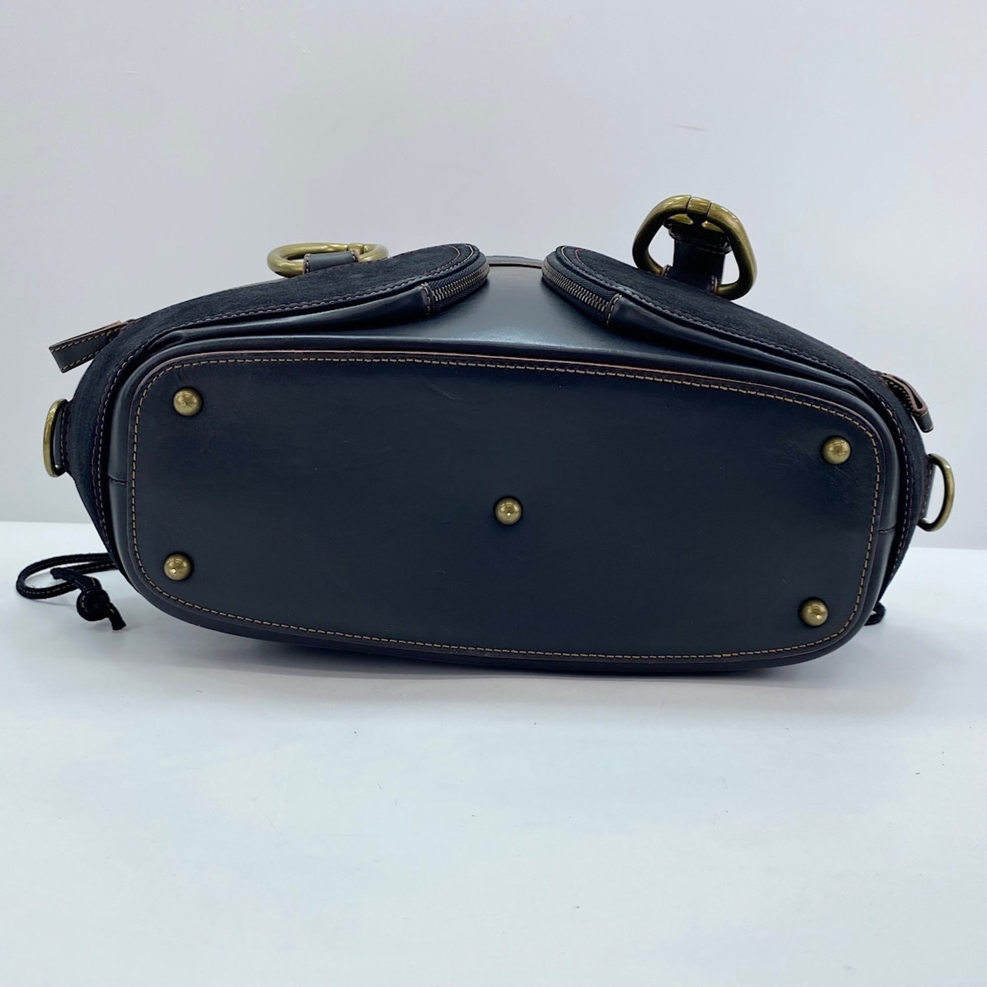 Loewe Black Shoulder Bag (Pre-Owned)