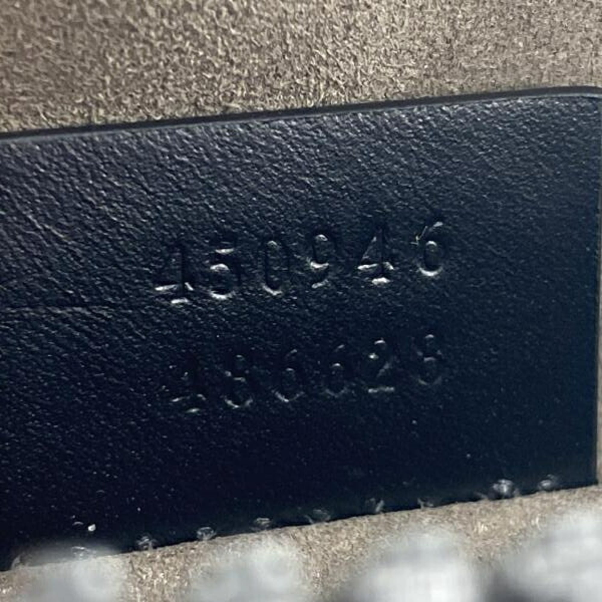 Gucci Black Charcoal Gray Gg Supreme Sling Bag (Pre-Owned)