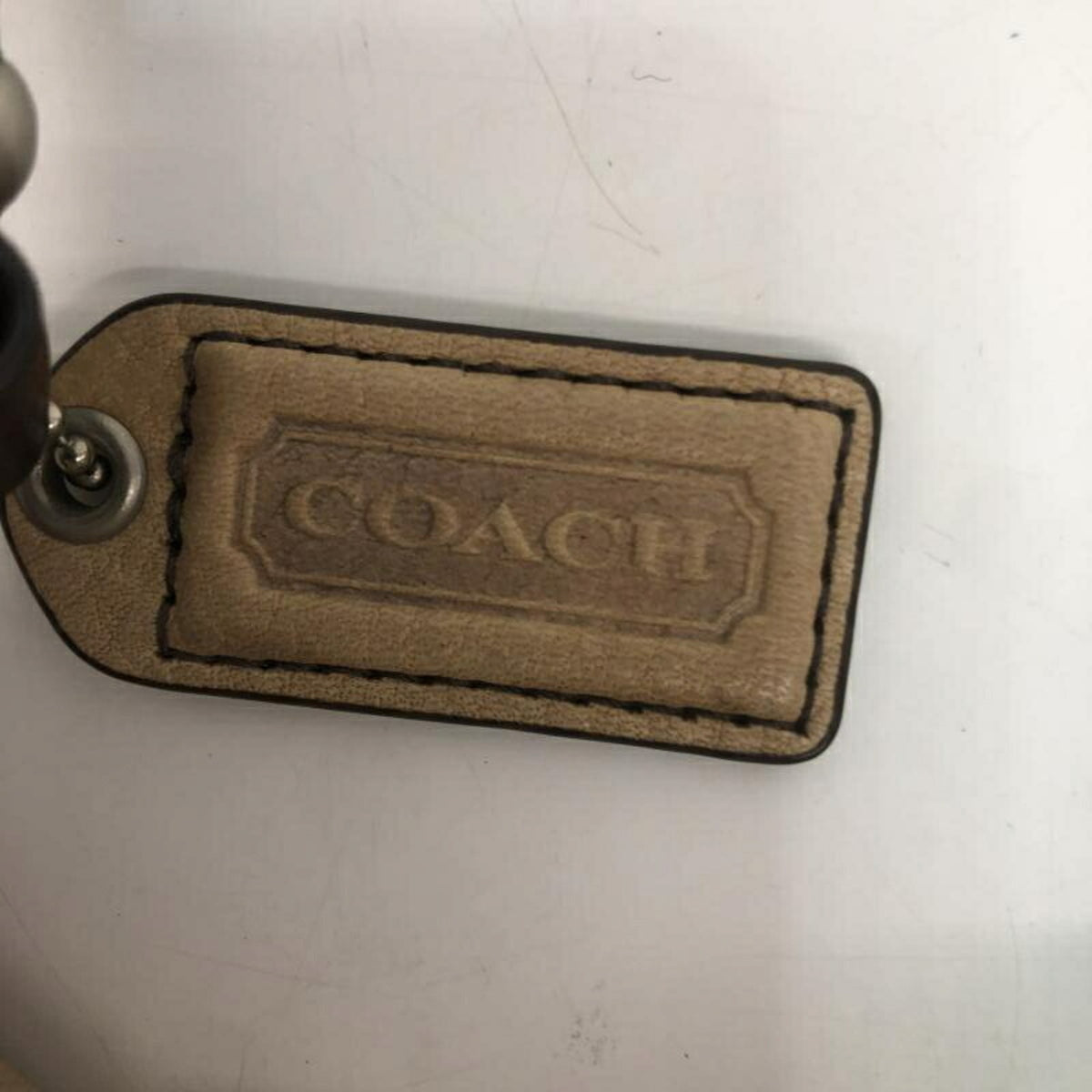 Coach Beige Leather Shoulder Bag (Pre-Owned)