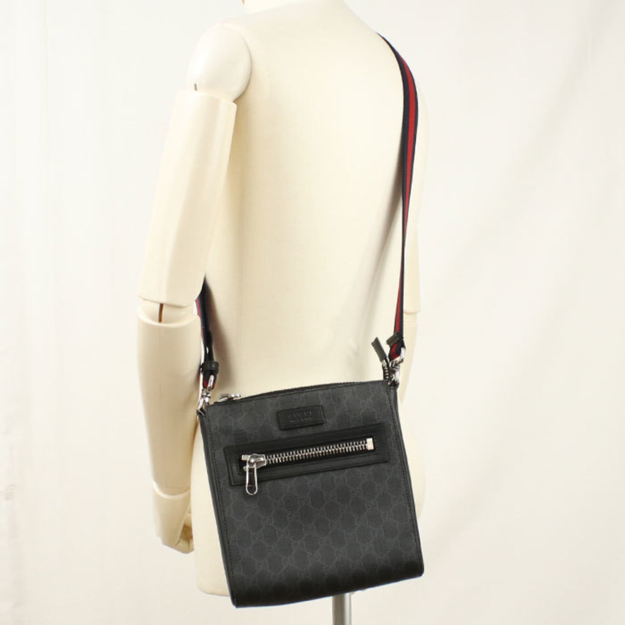 Gucci Black Pvc Messenger Bag Shoulder Bag (Pre-Owned)