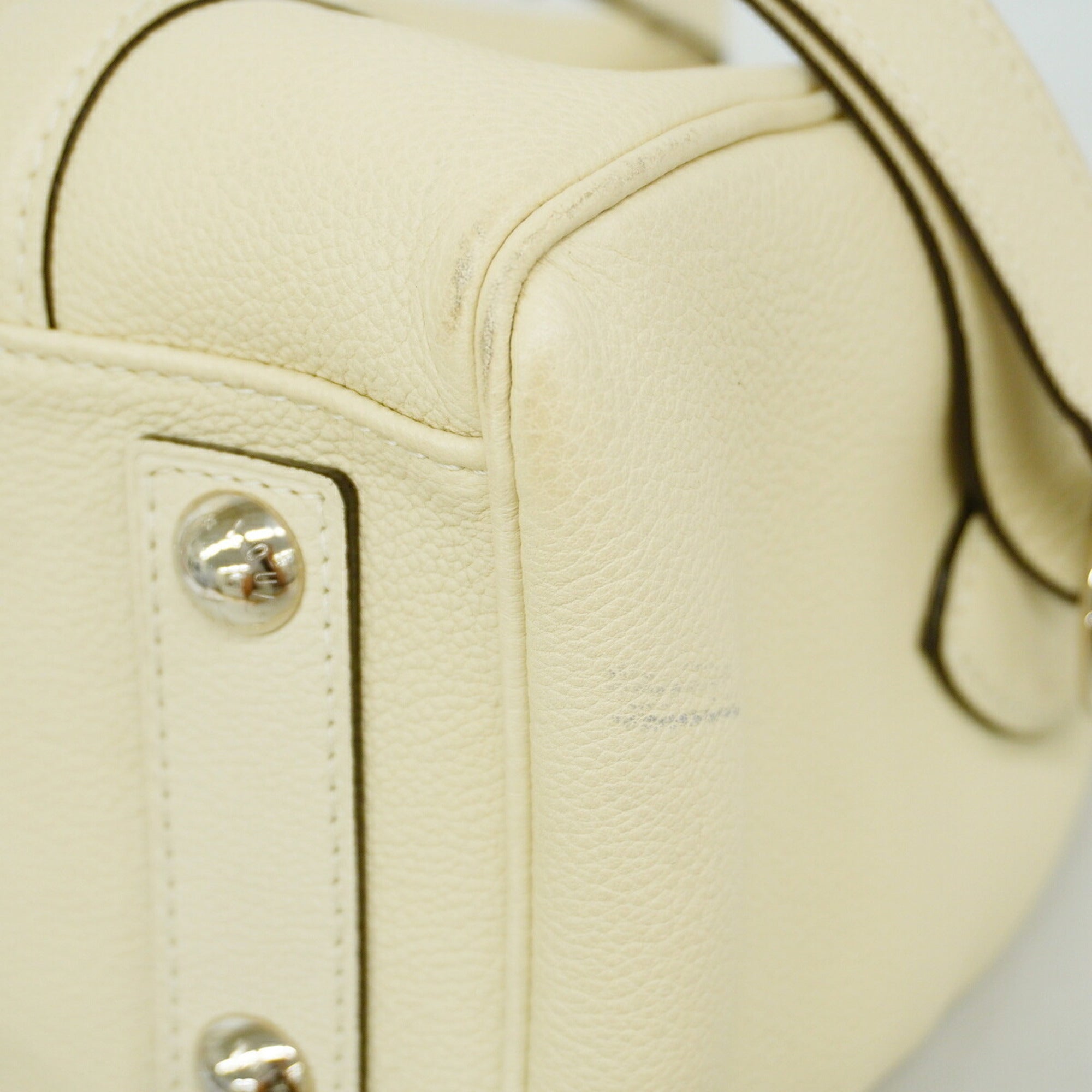Louis Vuitton White Handbag (Pre-Owned)