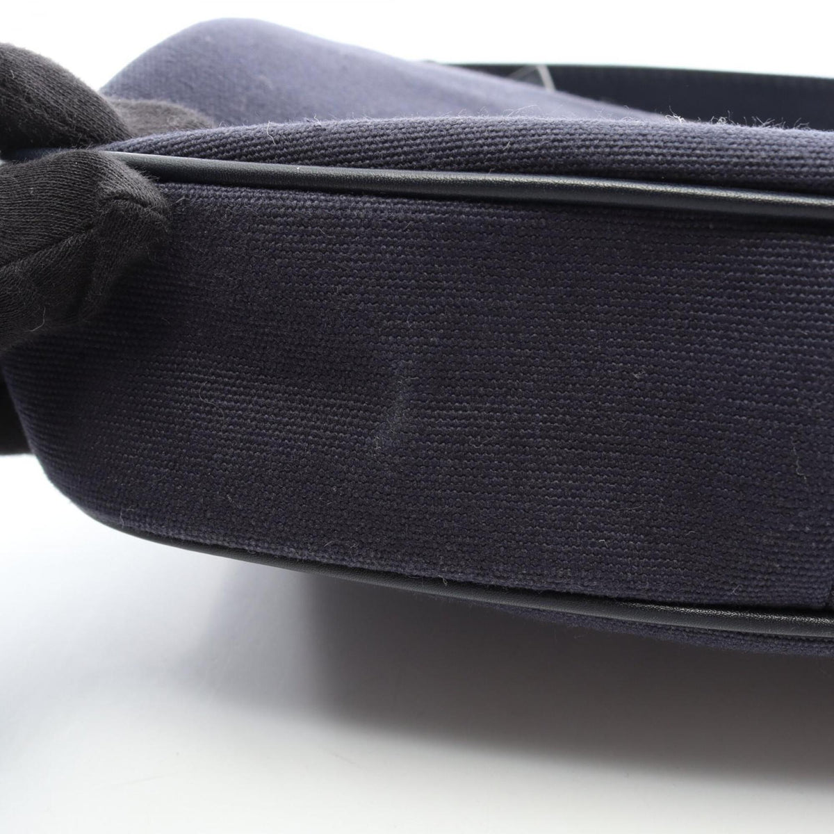 Gucci Navy Canvas Leather Handbag (Pre-Owned)