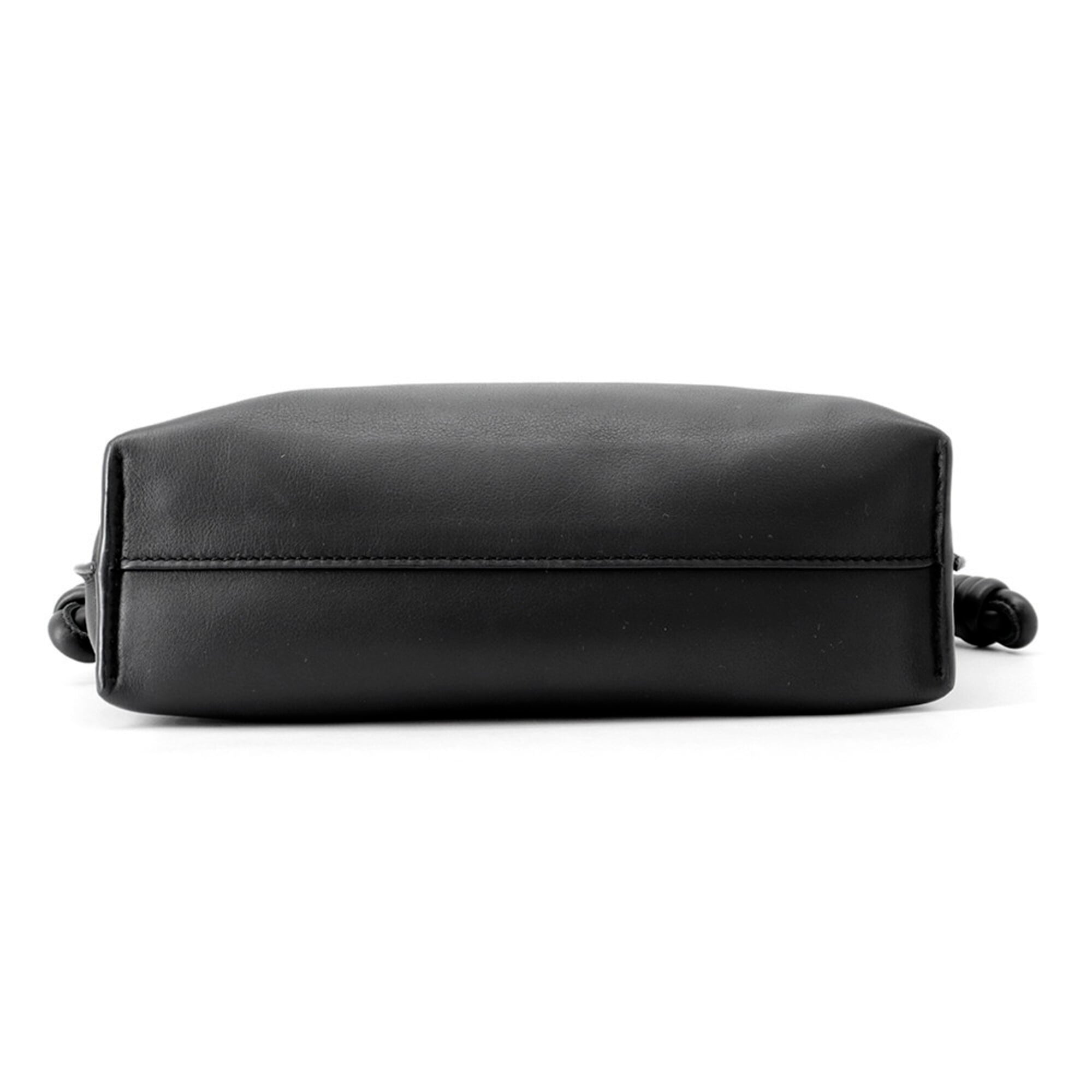 Loewe Flamenco Black Leather Shoulder Bag (Pre-Owned)