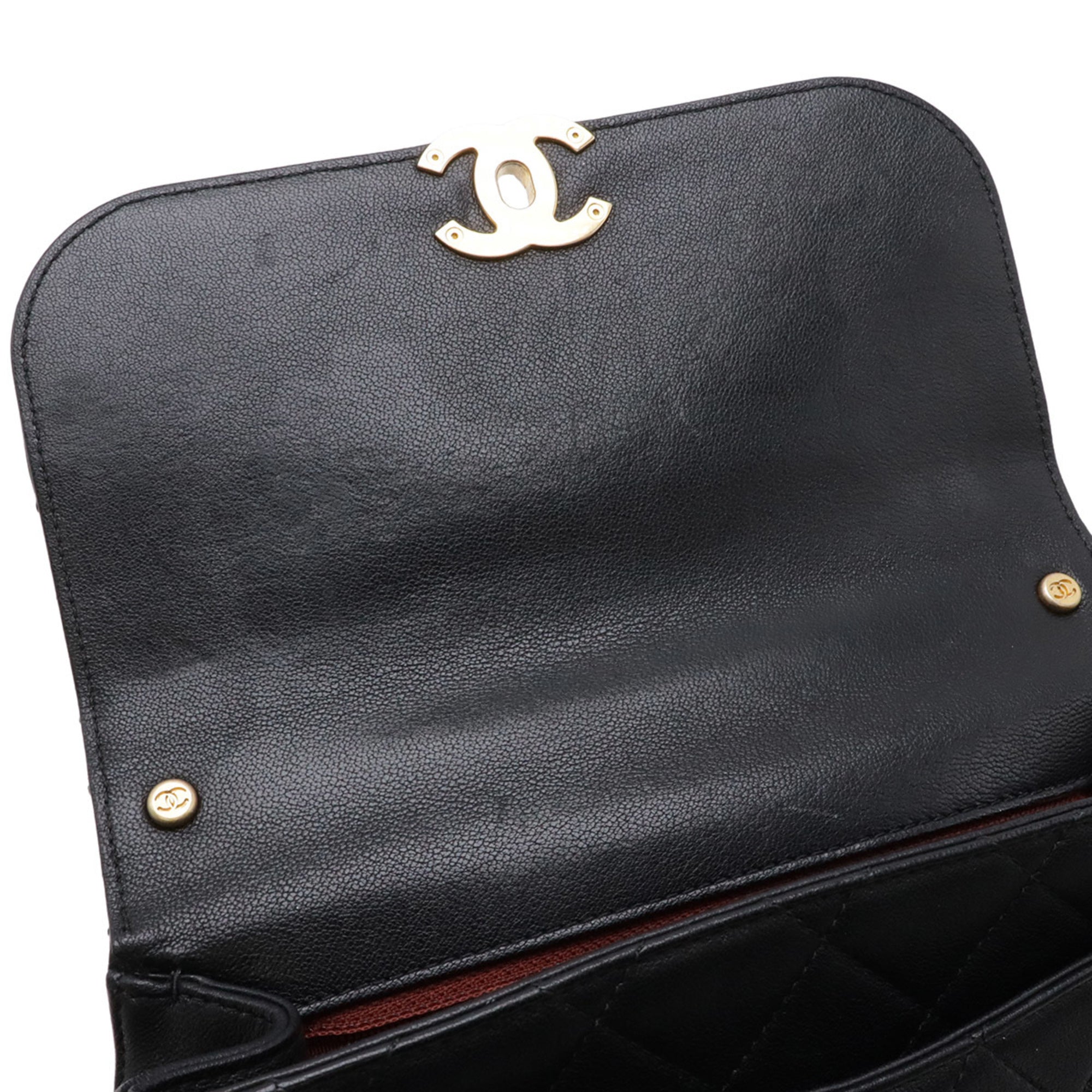 Chanel Matelasse Black Leather Handbag Shoulder Bag (Pre-Owned)