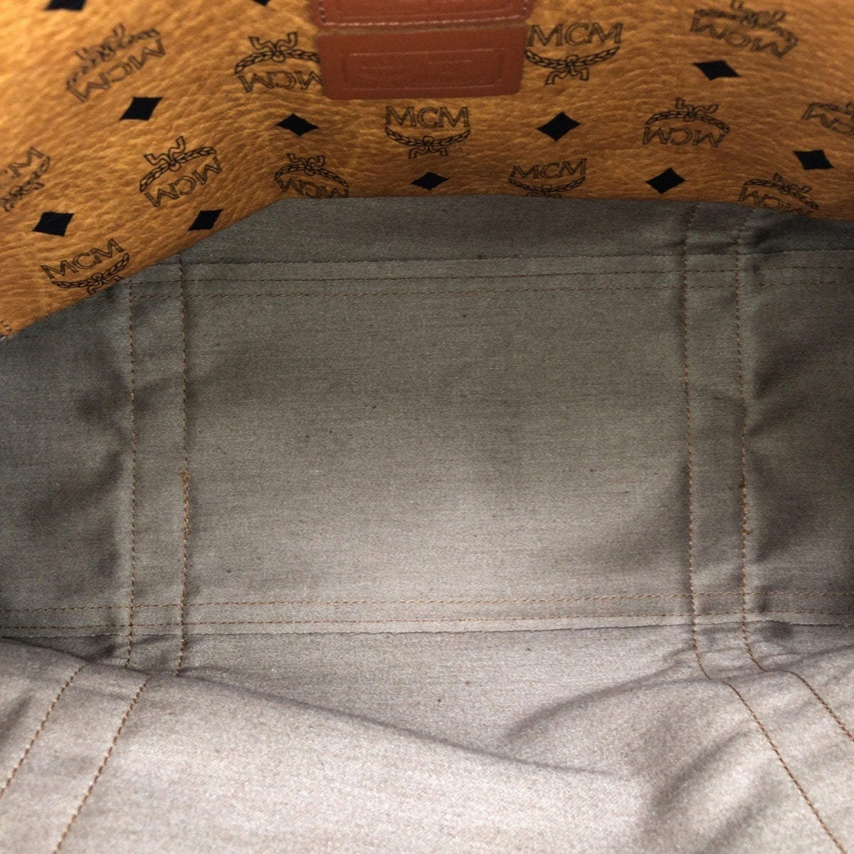 Mcm Brown Camel Pvc Shoulder Bag Tote Bag (Pre-Owned)