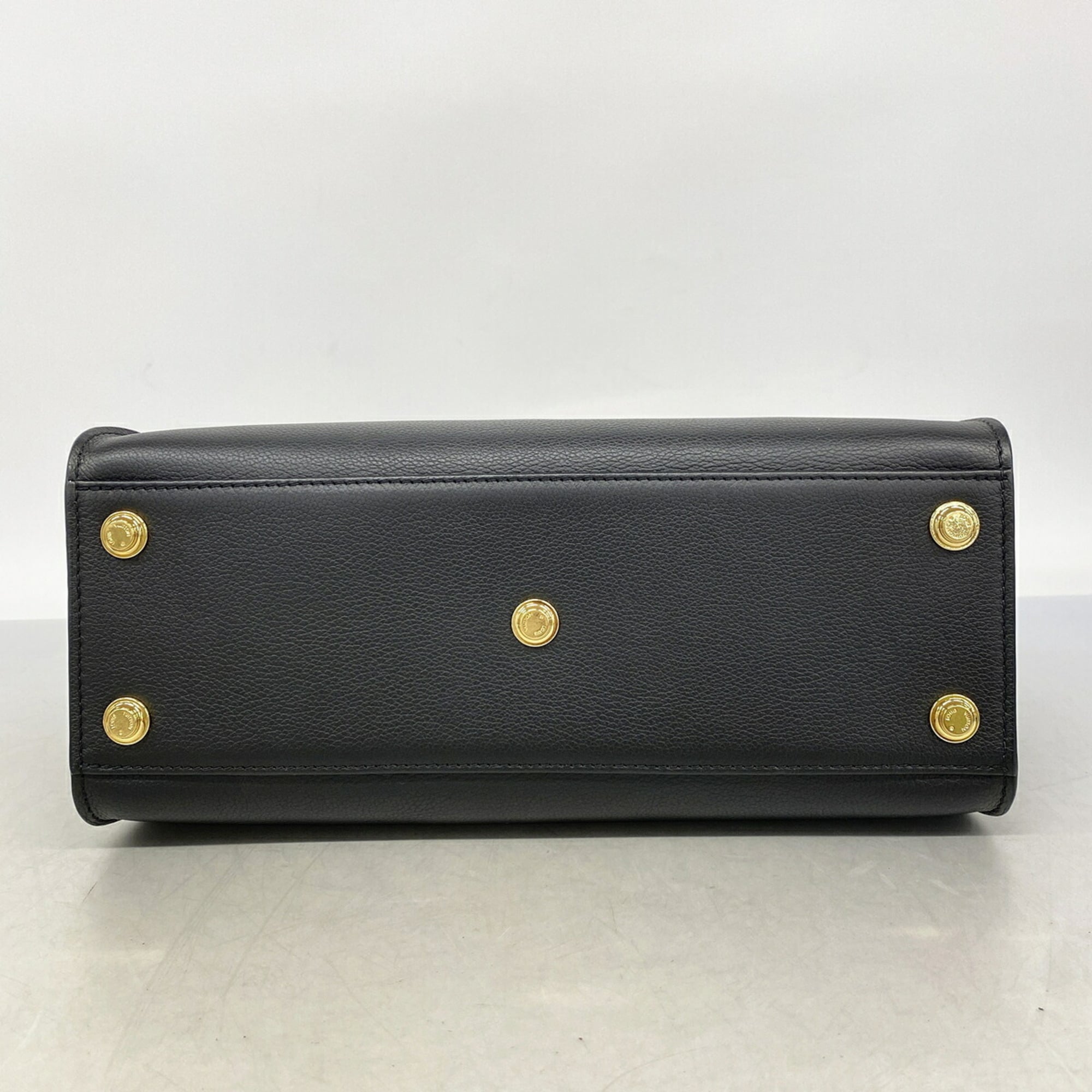 Louis Vuitton Noir Handbag (Pre-Owned)