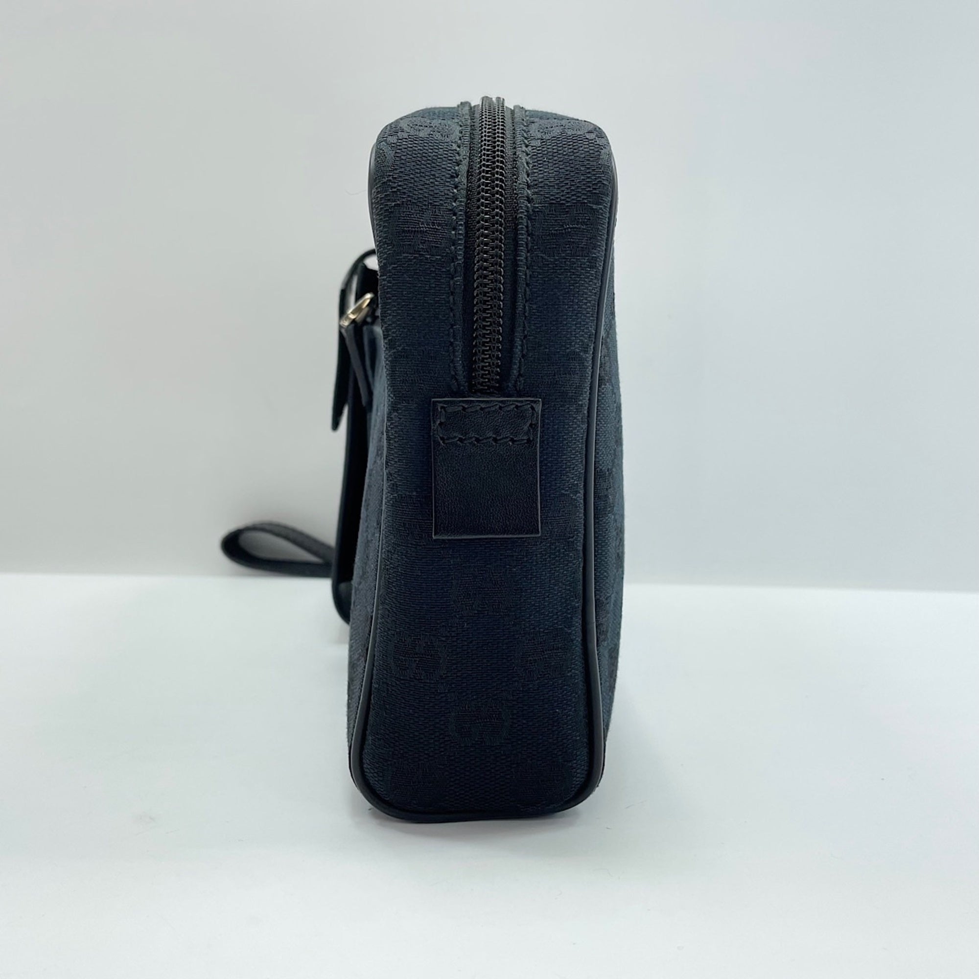 Gucci Black Clutch Bag (Pre-Owned)