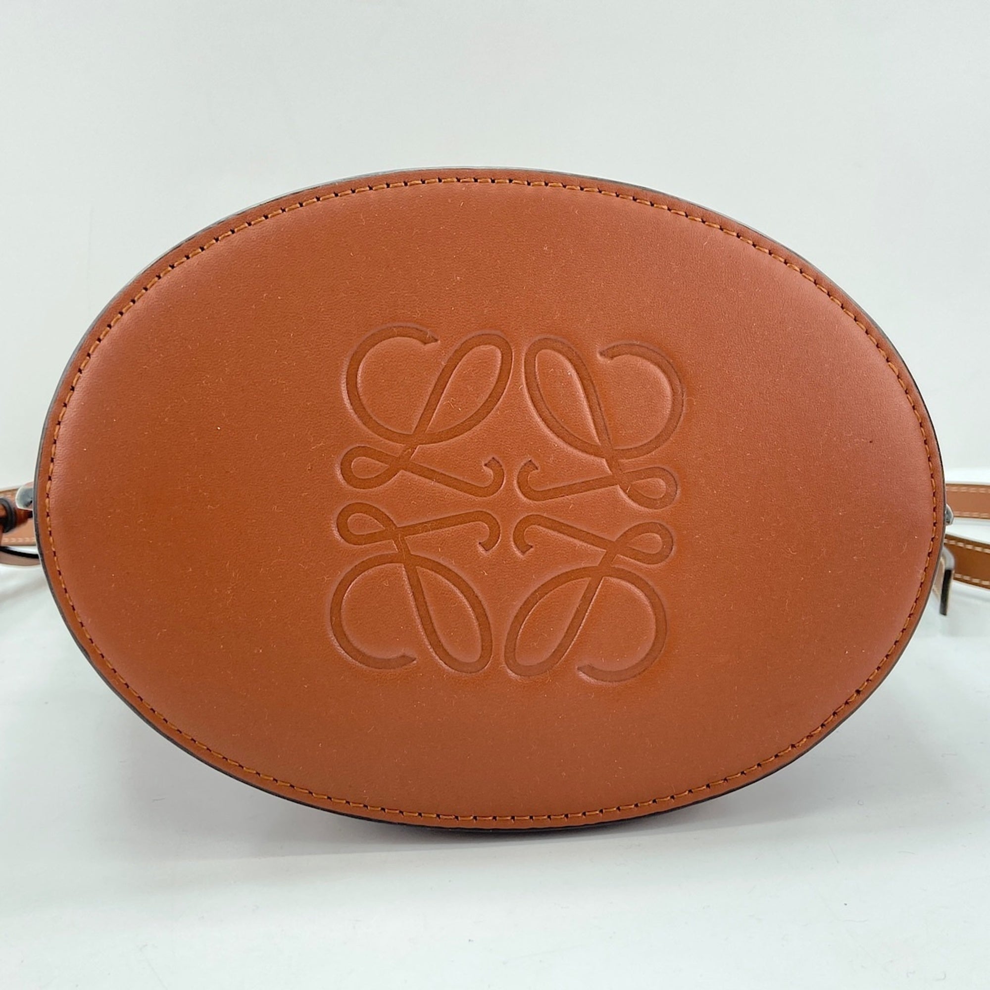 Loewe Brown Shoulder Bag (Pre-Owned)
