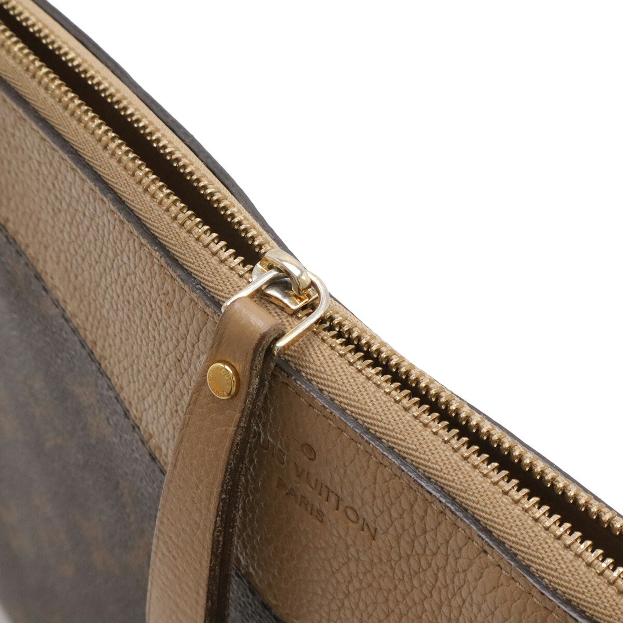 Louis Vuitton Beige Monogram Clutch Bag Pouch (Pre-Owned)