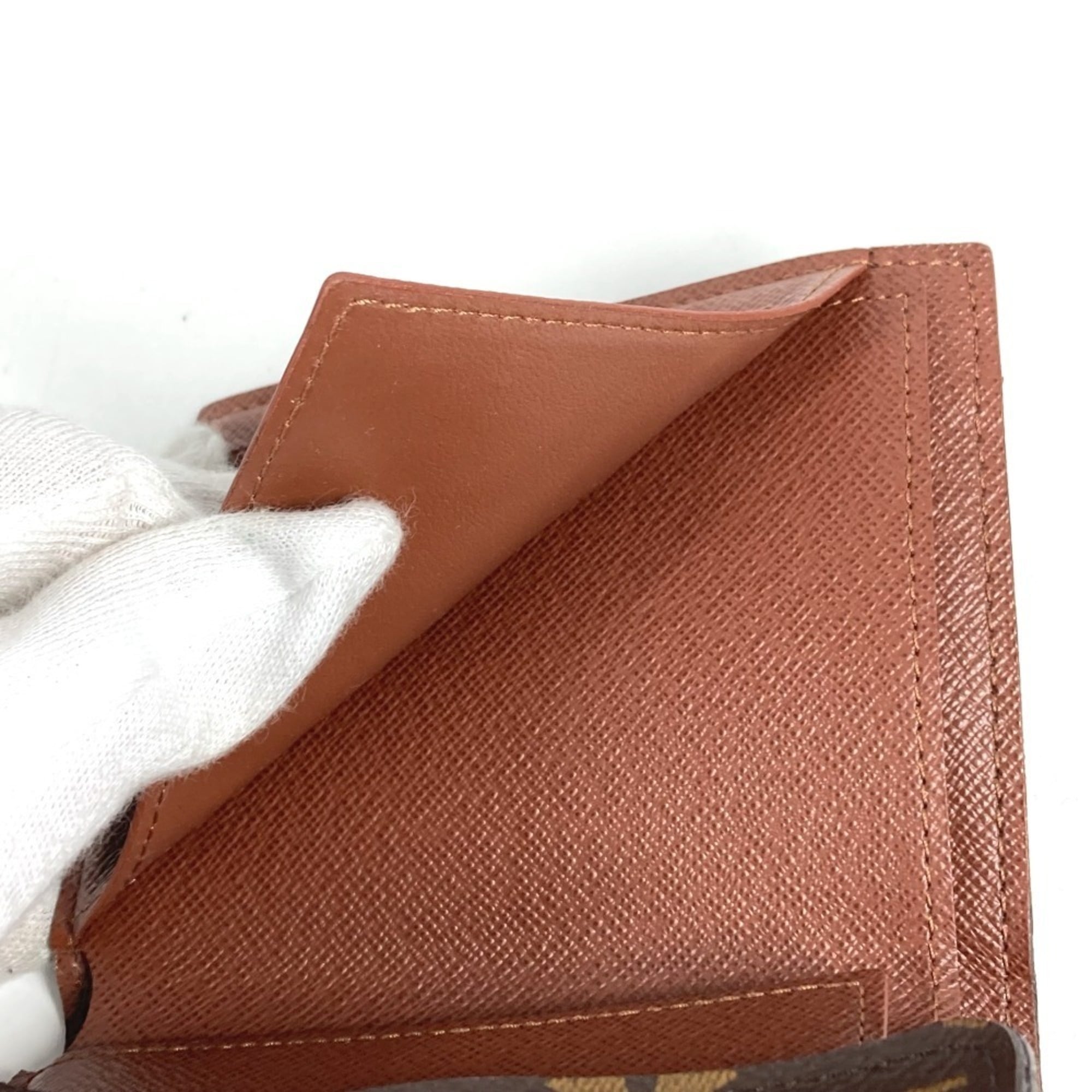 Louis Vuitton Brown Monogram Canvas Card Wallet (Pre-Owned)