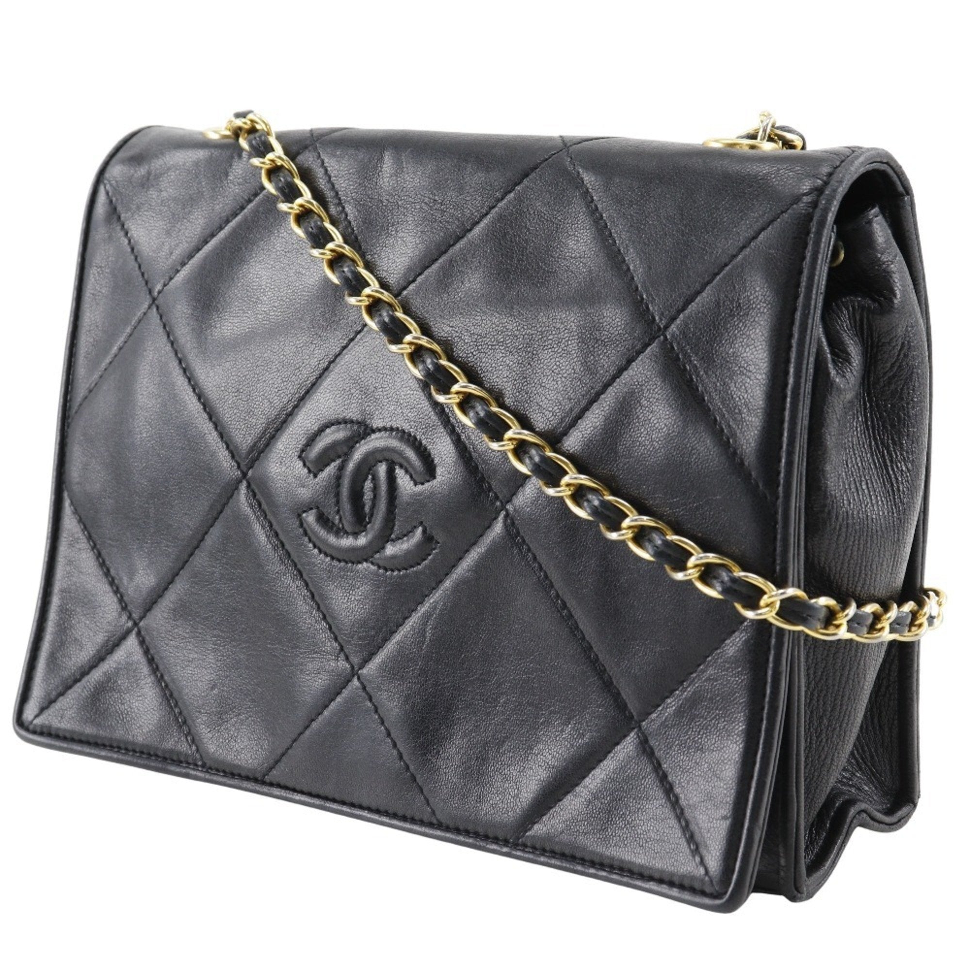Chanel Black Shoulder Bag (Pre-Owned)