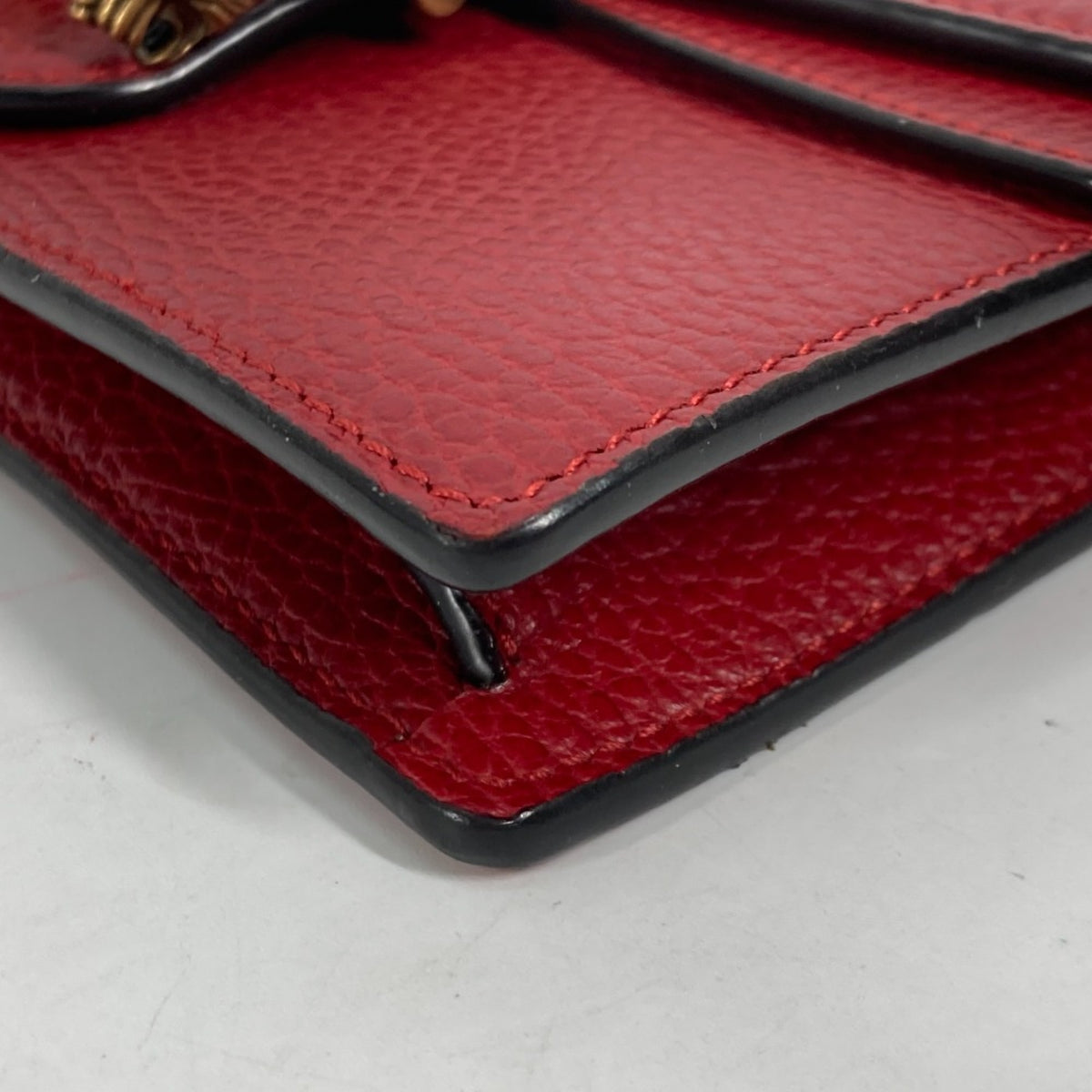 Gucci Red Leather Shoulder Bag (Pre-Owned)