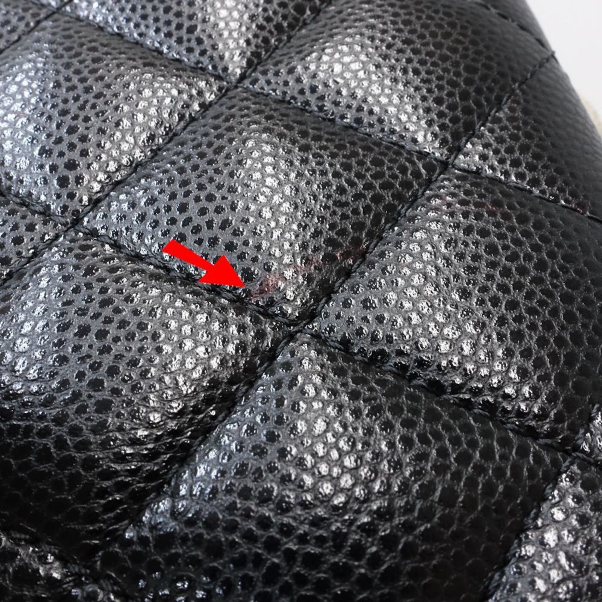 Chanel Black Grained Calfskin Wallet (Tri-Fold) (Pre-Owned)