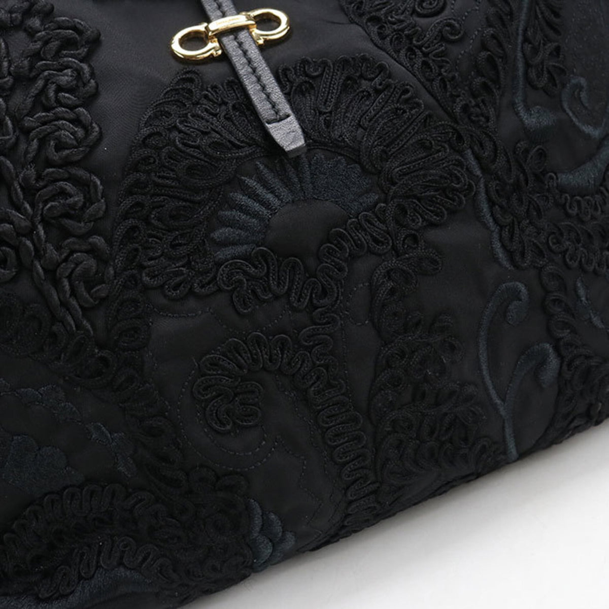 Salvatore Ferragamo Black Nylon Tote Bag (Pre-Owned)