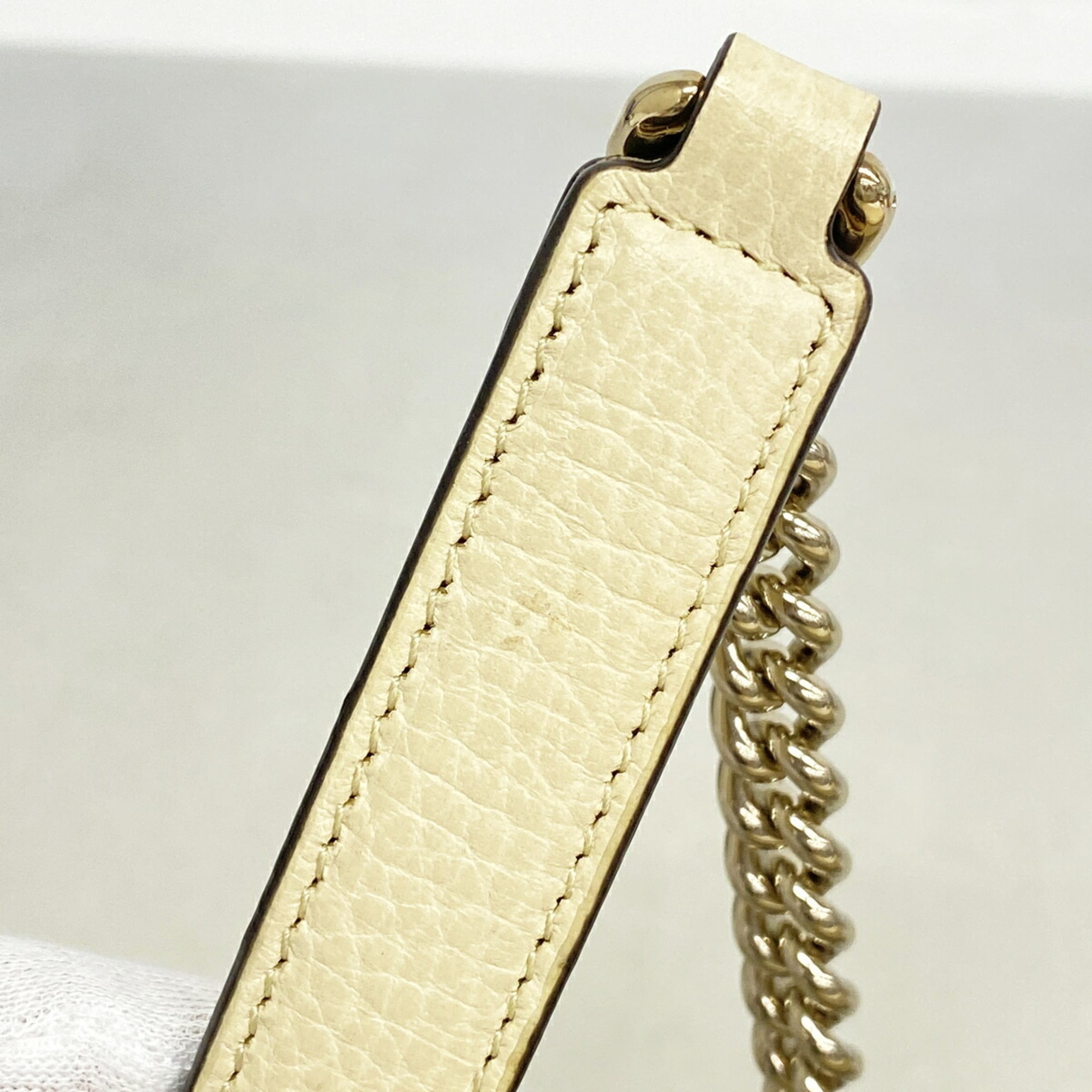 Gucci Ivory Leather Shoulder Bag (Pre-Owned)