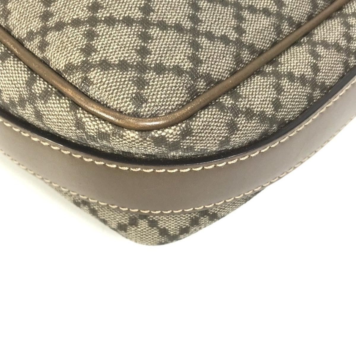 Gucci Diamante Beige Leather Shoulder Bag (Pre-Owned)