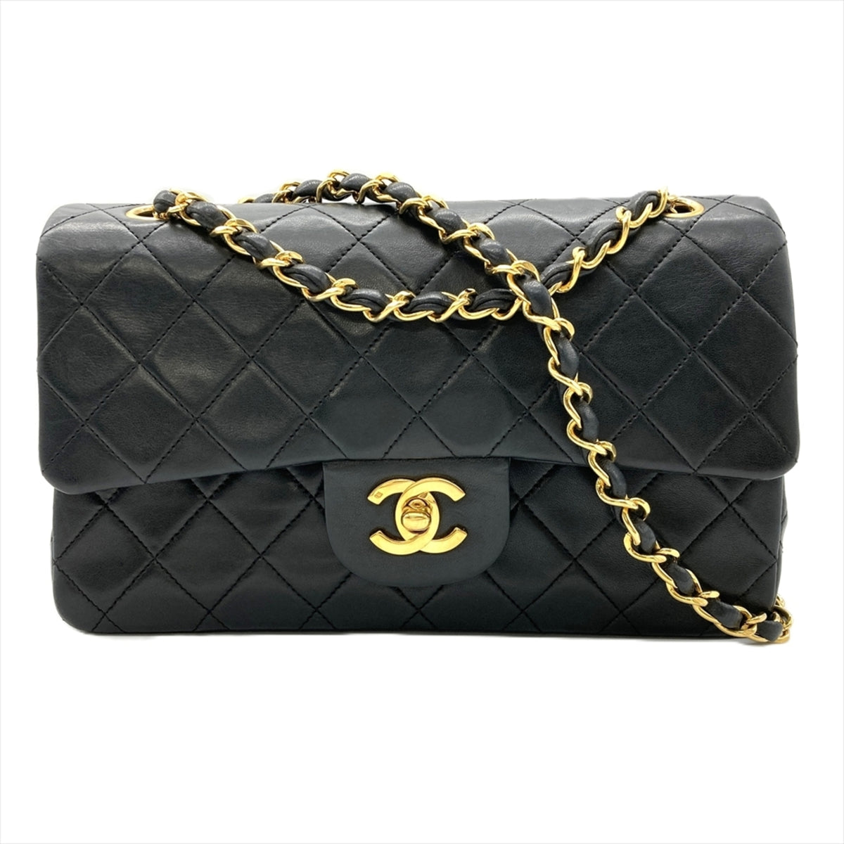 Chanel Black Shoulder Bag (Pre-Owned)
