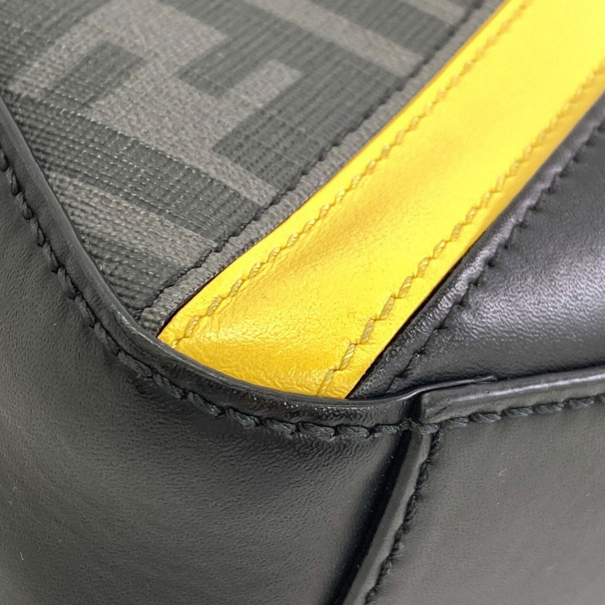 Fendi Black Yellow Leather Pvc Shoulder Bag (Pre-Owned)
