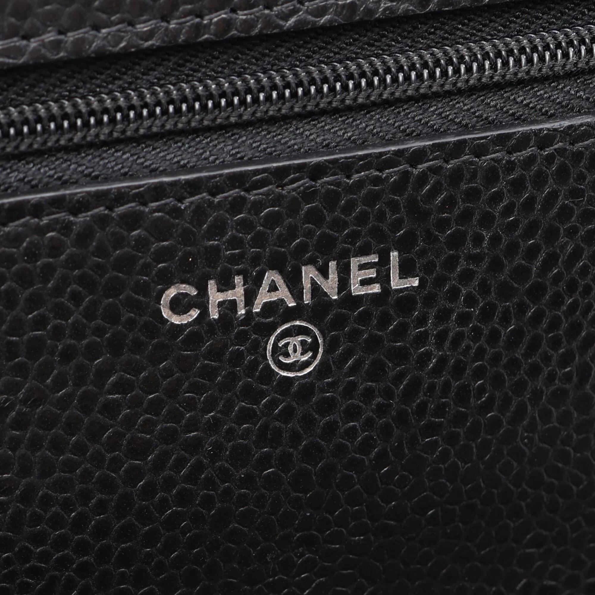 Chanel Black Grained Calfskin Handbag Shoulder Bag (Pre-Owned)