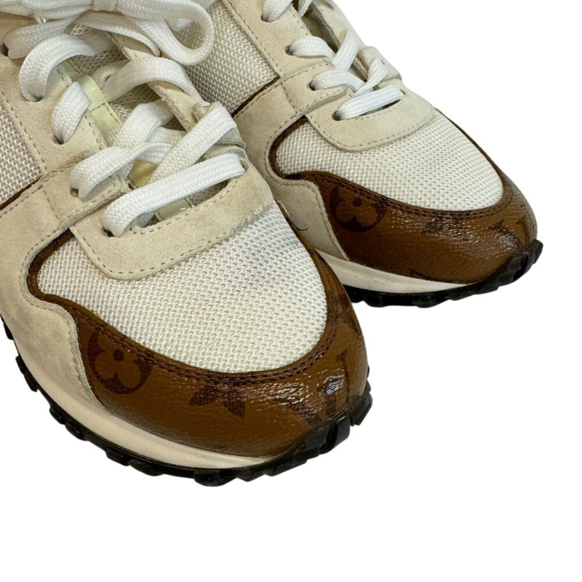 Louis Vuitton White Sneakers (Pre-Owned)