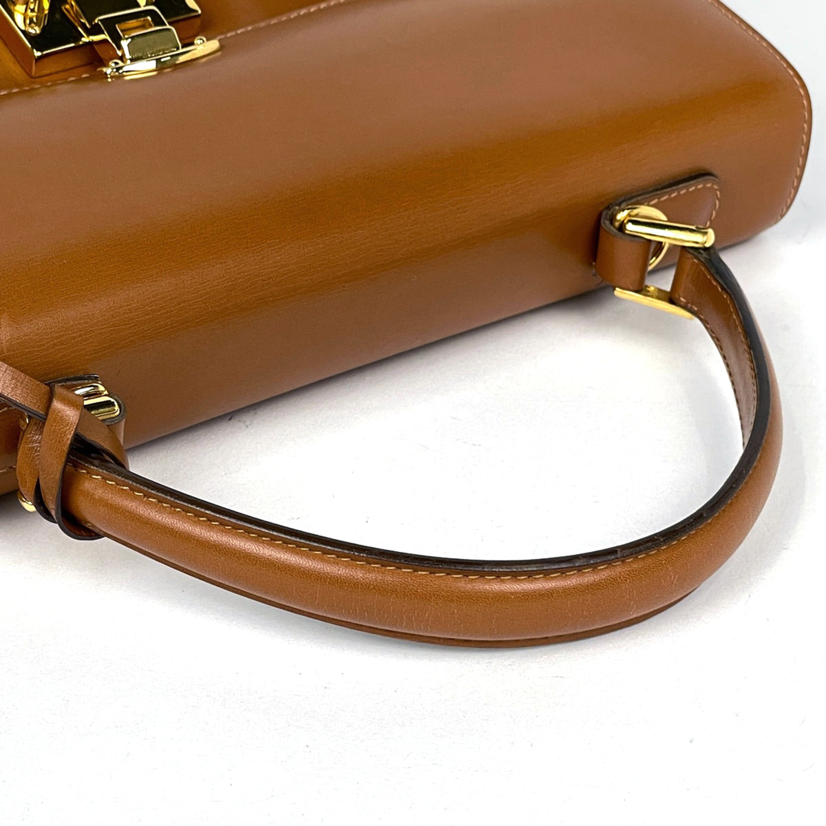 Gucci Camel Leather Handbag (Pre-Owned)