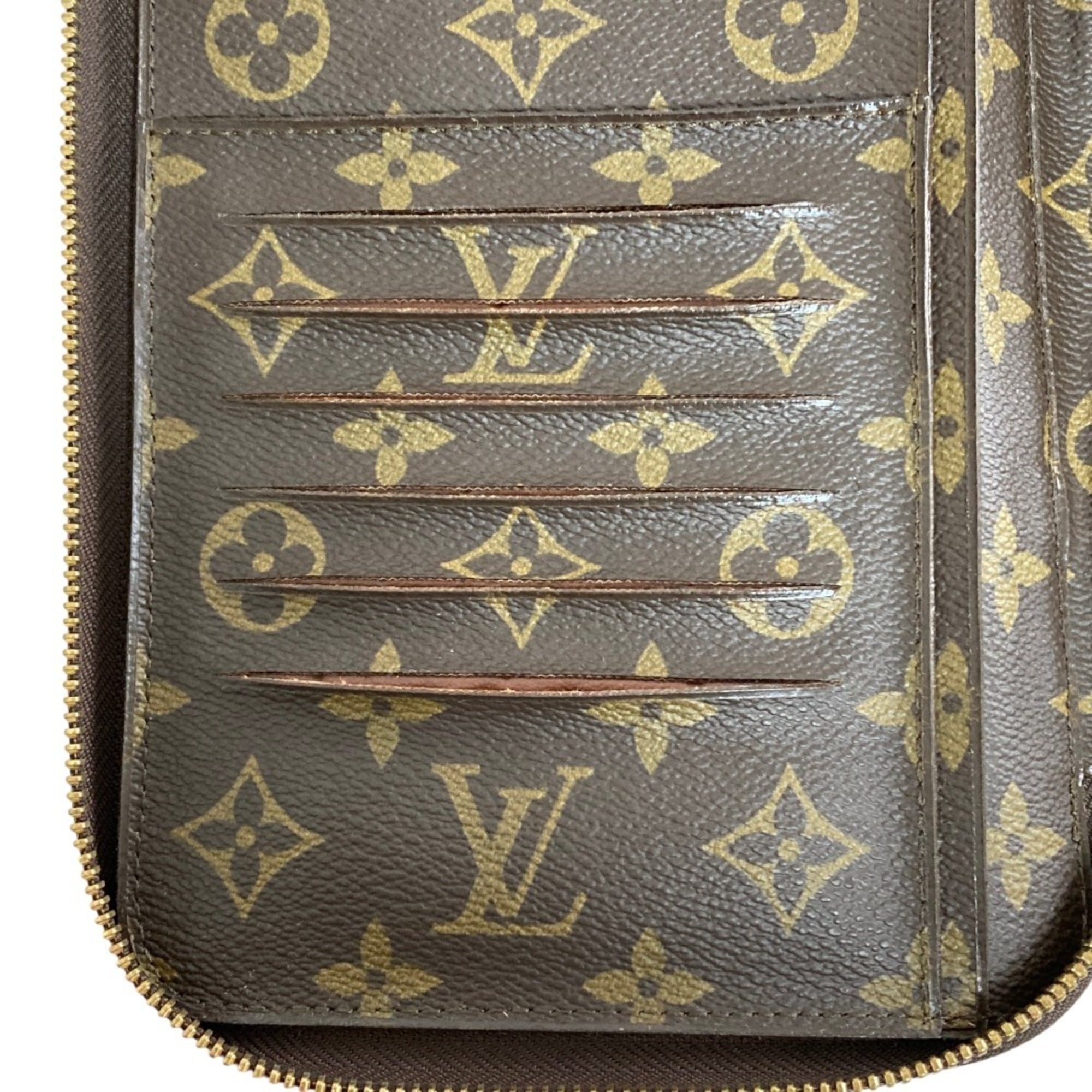 Louis Vuitton Brown Monogram Clutch Bag (Pre-Owned)