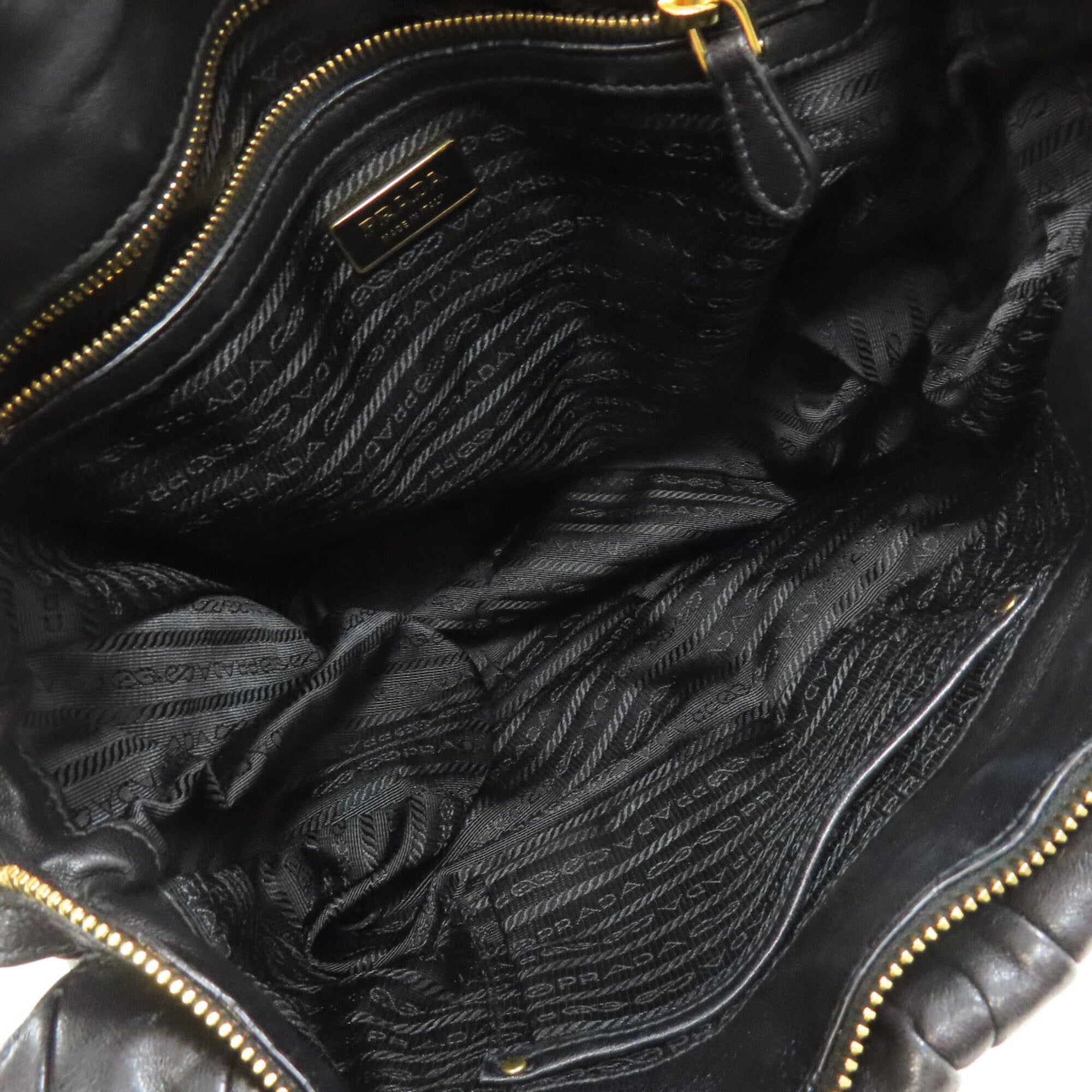 Prada Black Leather Handbag (Pre-Owned)