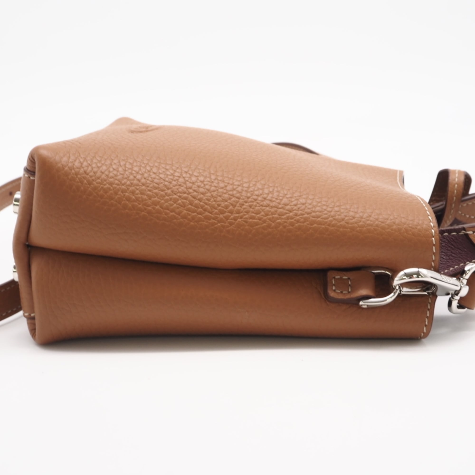 Tod's Brown Leather Handbag (Pre-Owned)