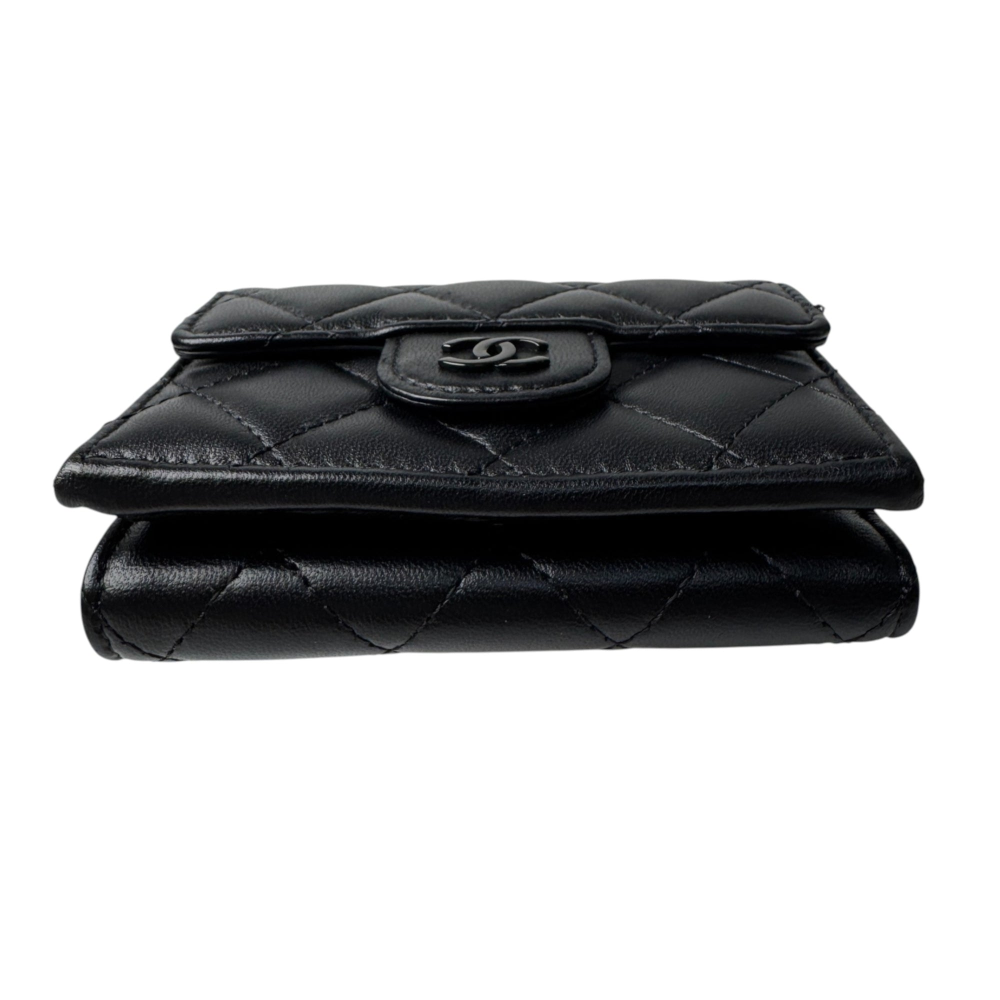 Chanel Black Leather Wallet (Tri-Fold) (Pre-Owned)