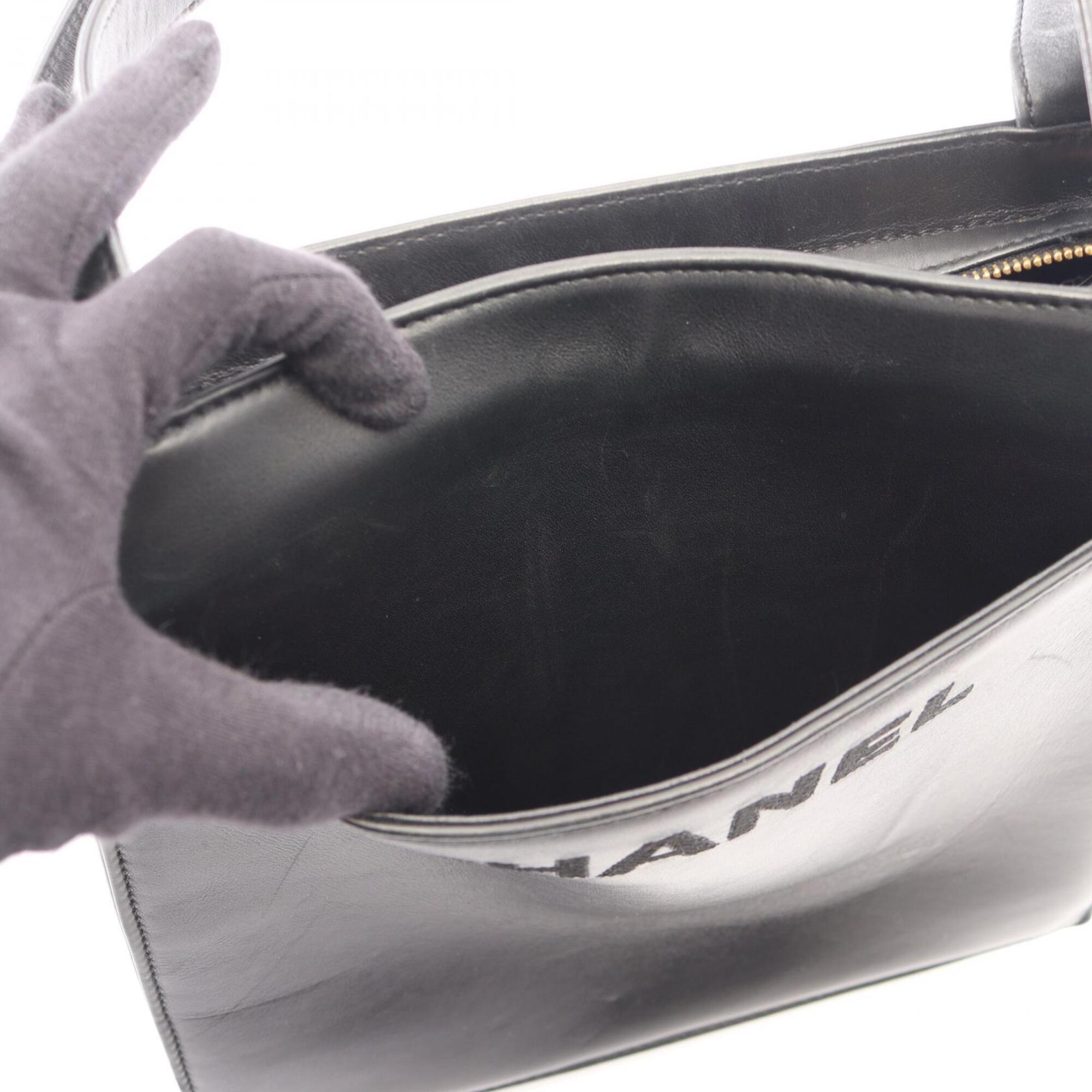 Chanel Black Leather Tote Bag (Pre-Owned)