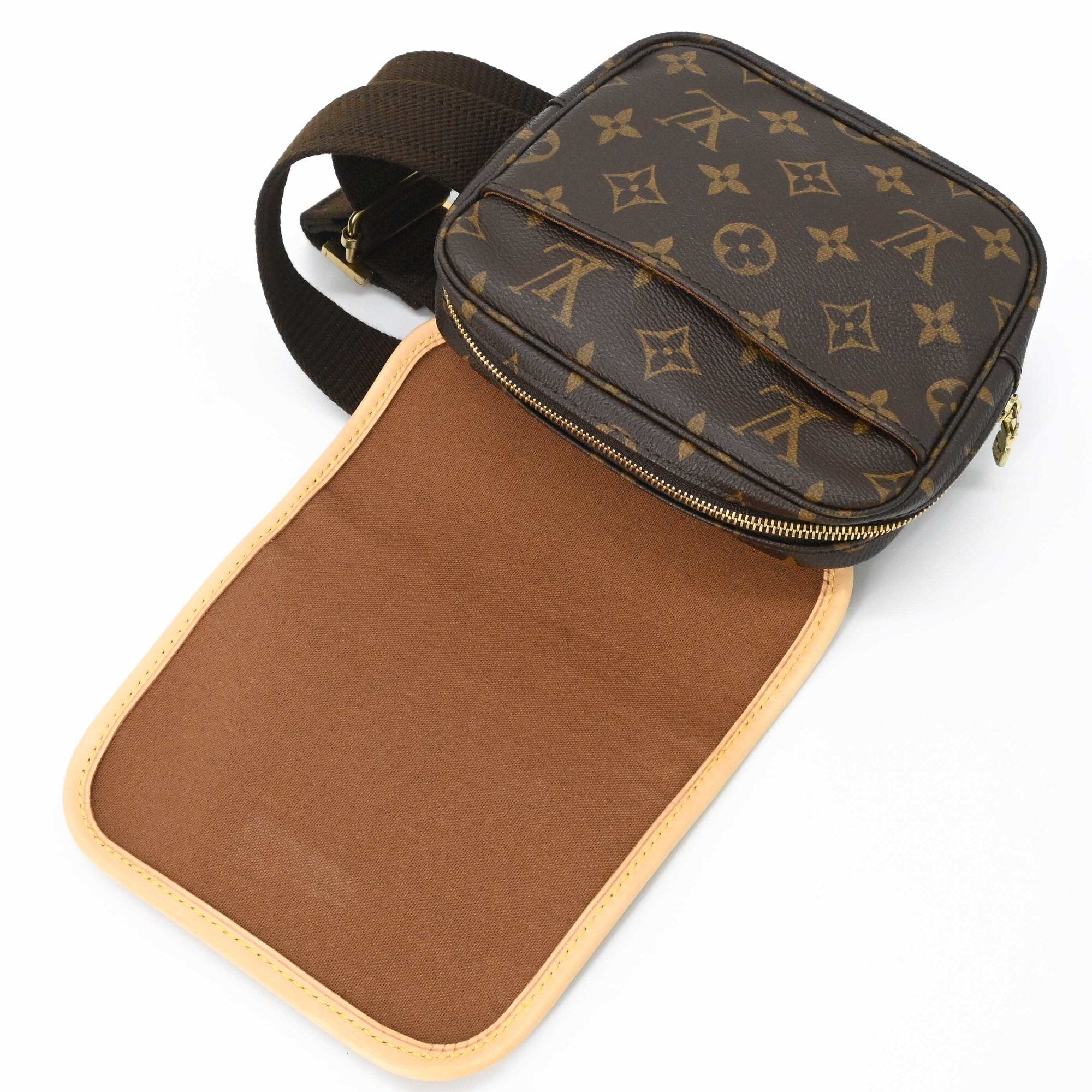 Louis Vuitton Brown Monogram Monogram Canvas Pouch (Pre-Owned)