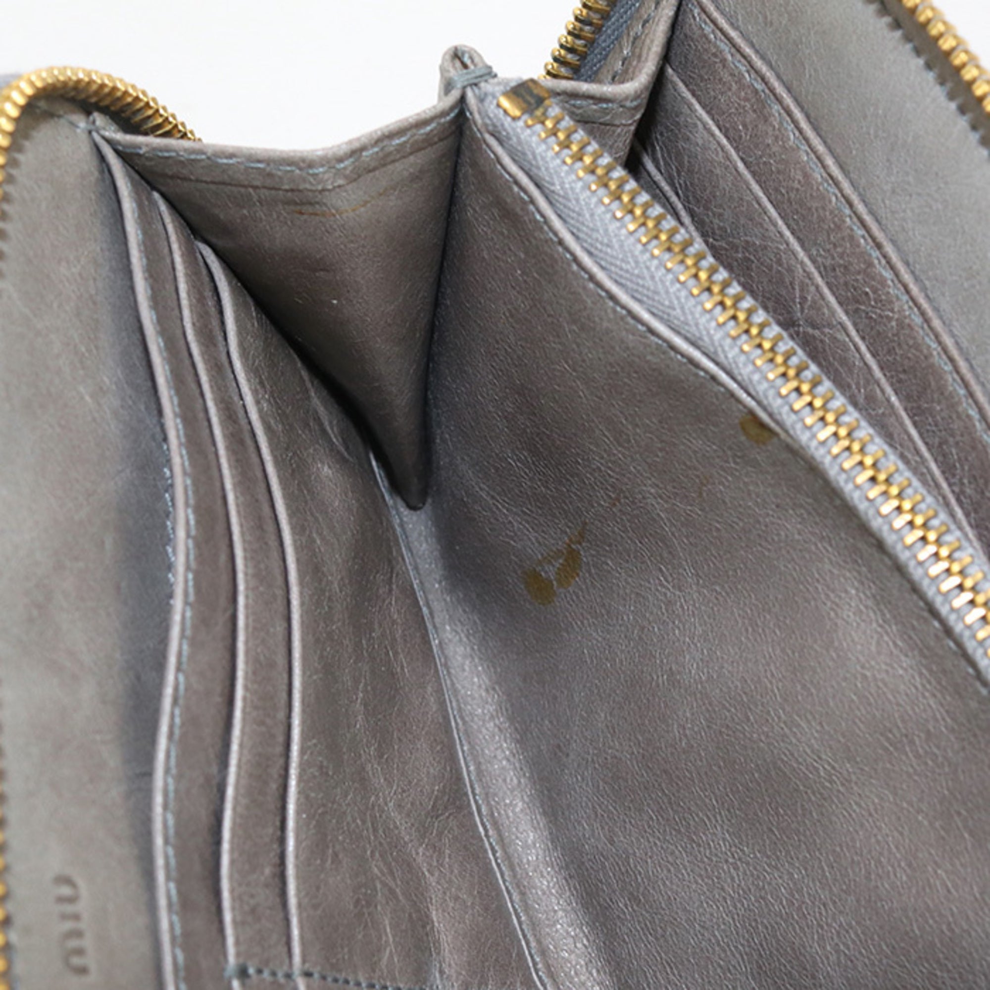 Miu Miu Gray Leather Coin Purse/Coin Case (Pre-Owned)