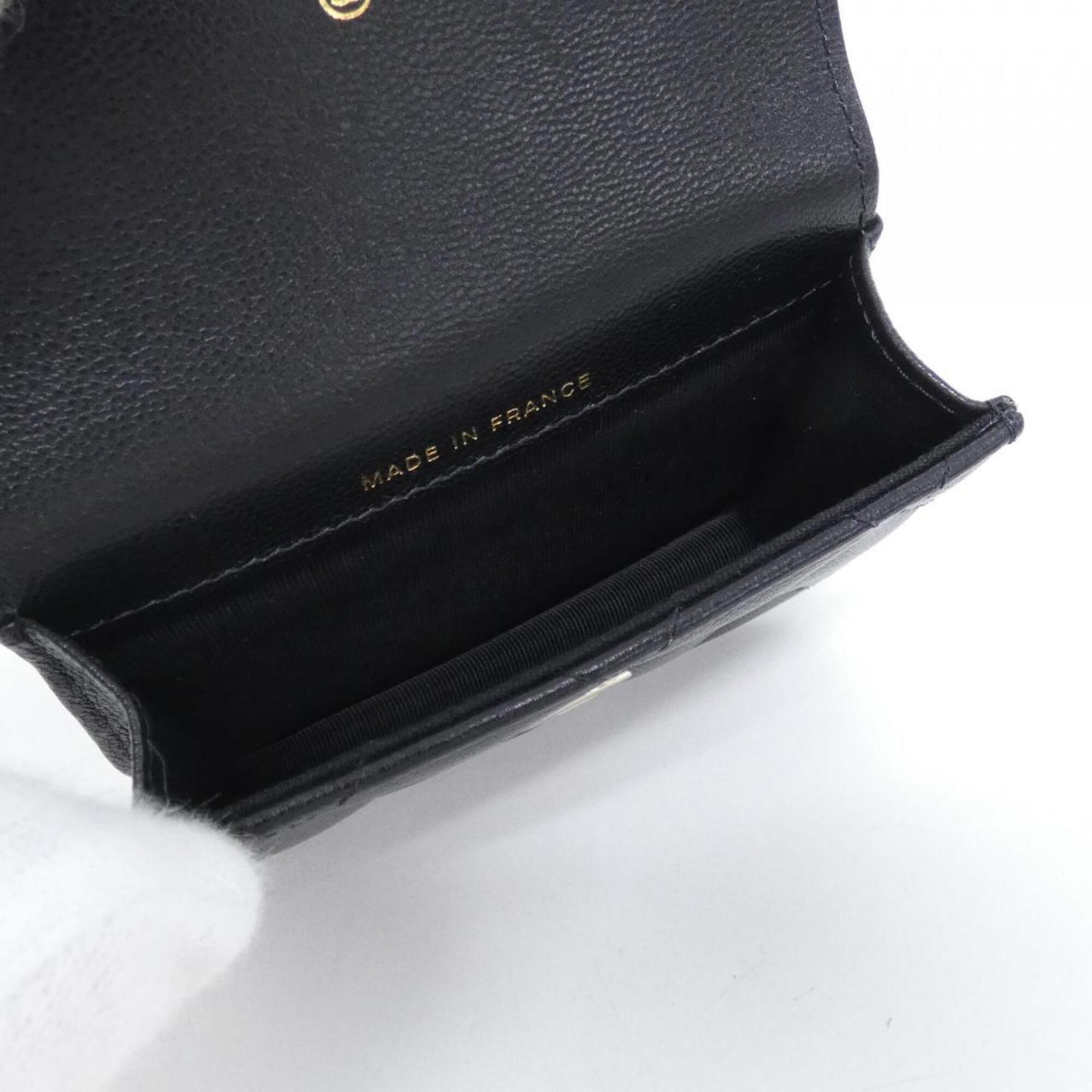 Chanel Black Leather Fanny Pack (Pre-Owned)