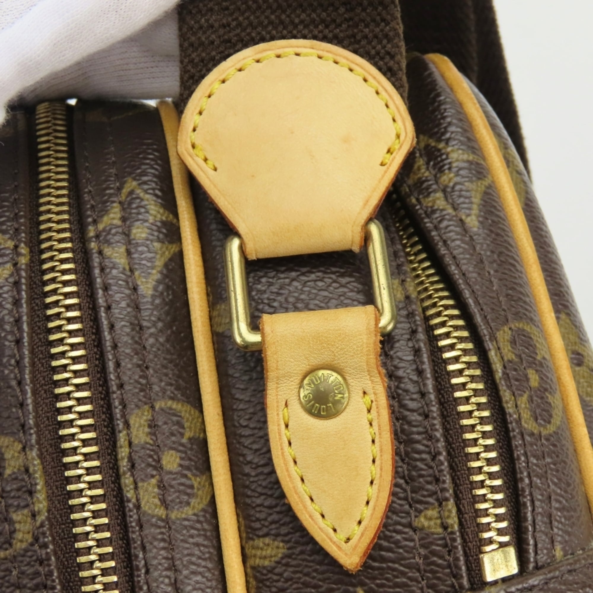 Louis Vuitton Brown Monogram Leather Shoulder Bag (Pre-Owned)